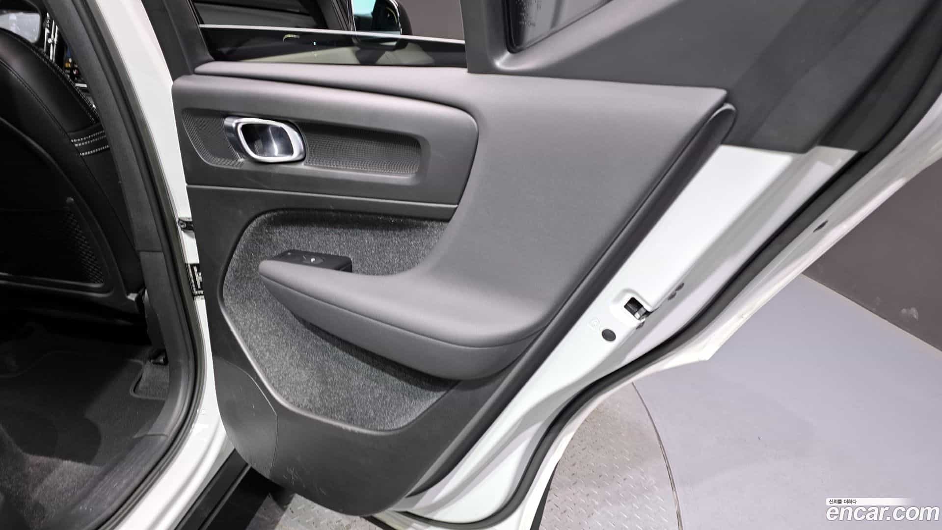 XC40 Volvo 2022.5-INNER-035