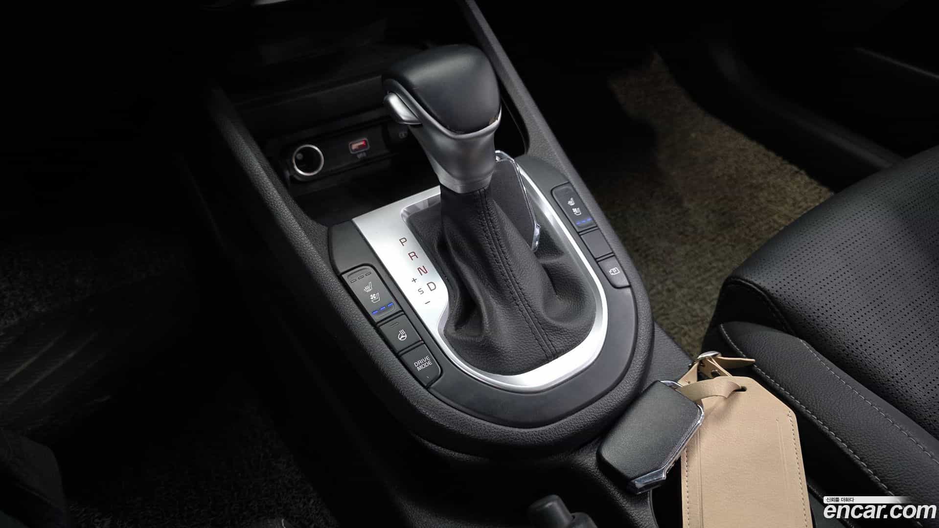 K3 Kia 2022.0-INNER-009