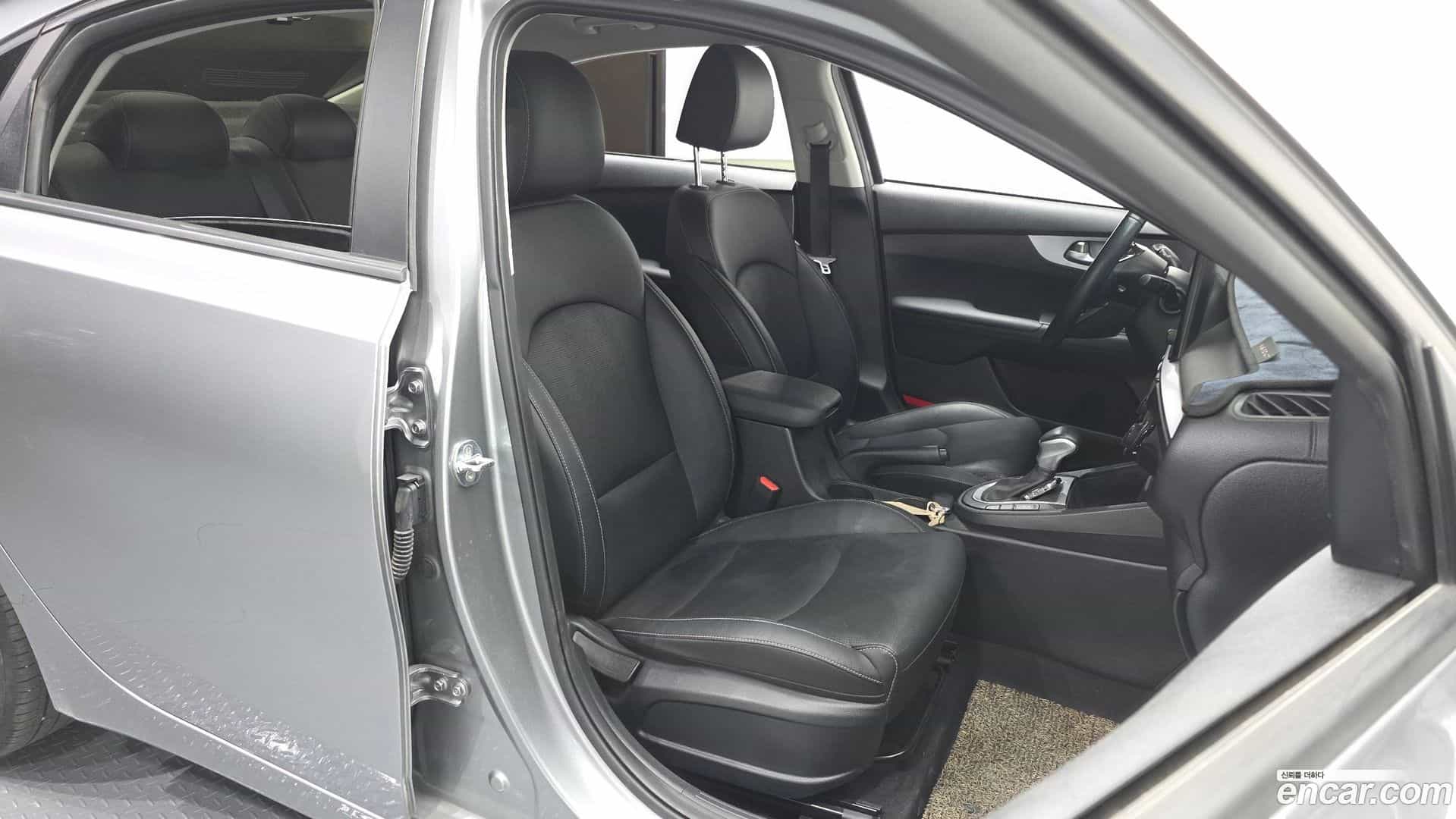K3 Kia 2022.0-INNER-036