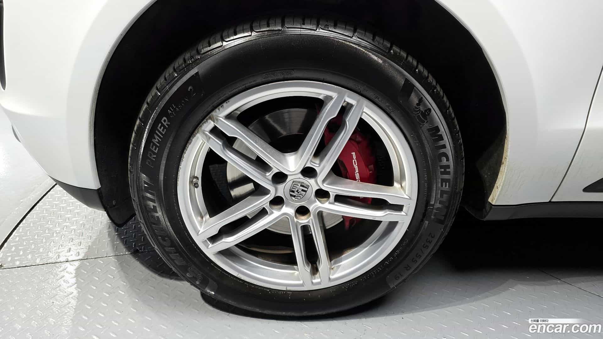 Macan Porsche 2015.3-OUTER-005
