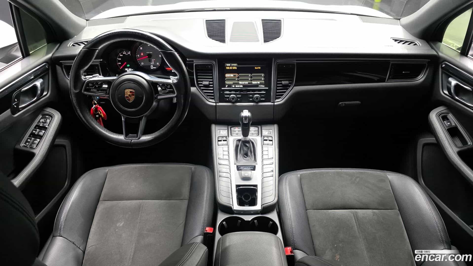 Macan Porsche 2015.3-INNER-007