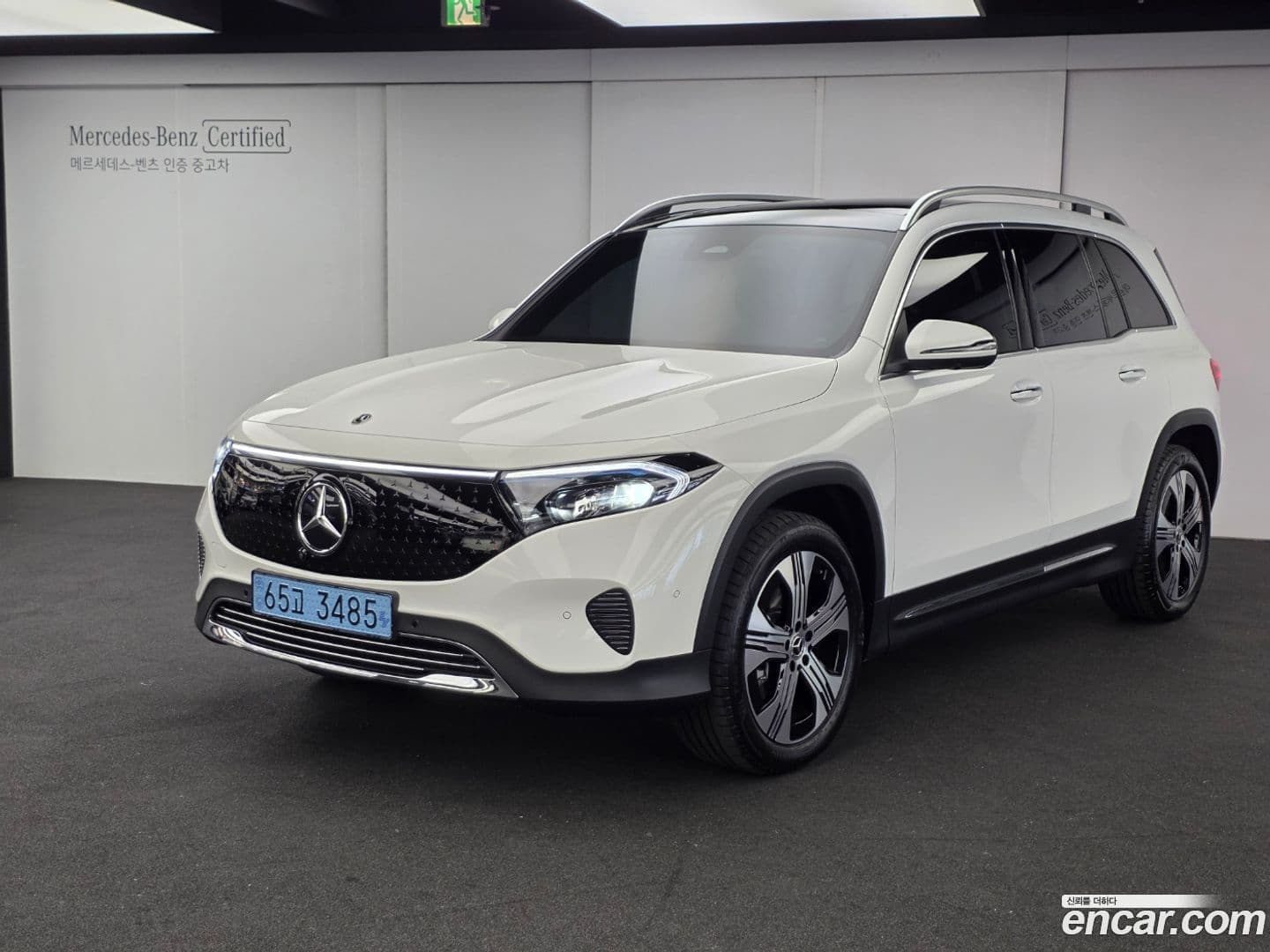 Main__Slider__Photo:EQB Mercedes-Benz 2025.10-0