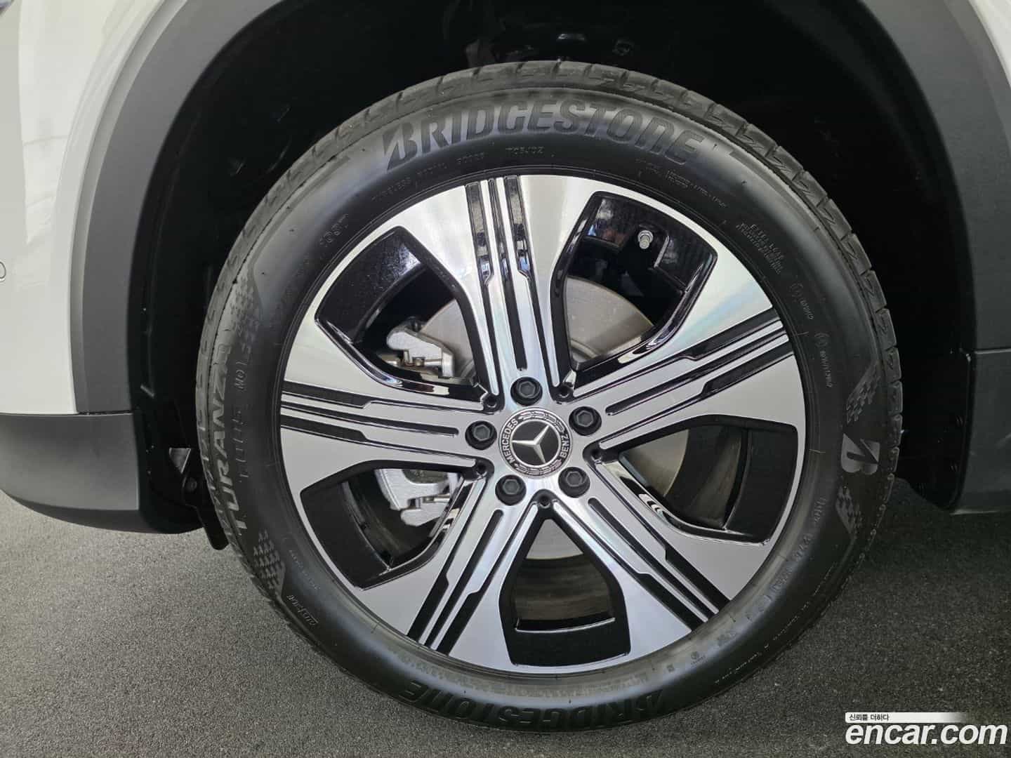 EQB Mercedes-Benz 2025.10-OUTER-005