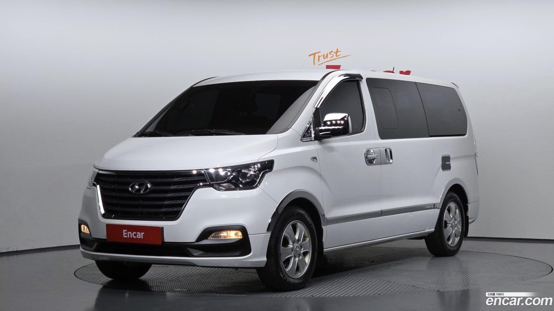 Main__Slider__Photo:Starex Hyundai 2018.3-0