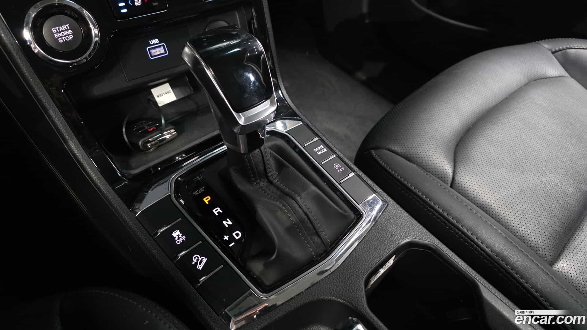 KORANDO KG Mobility 2019.4-INNER-009