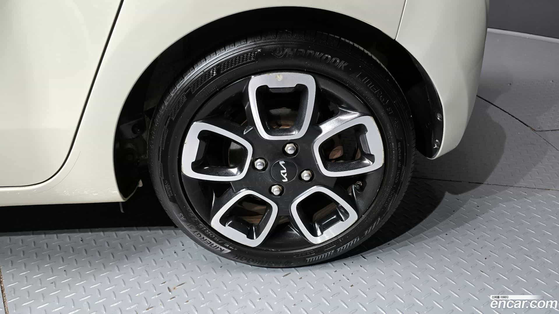 RAY Kia 2022.1-OUTER-031