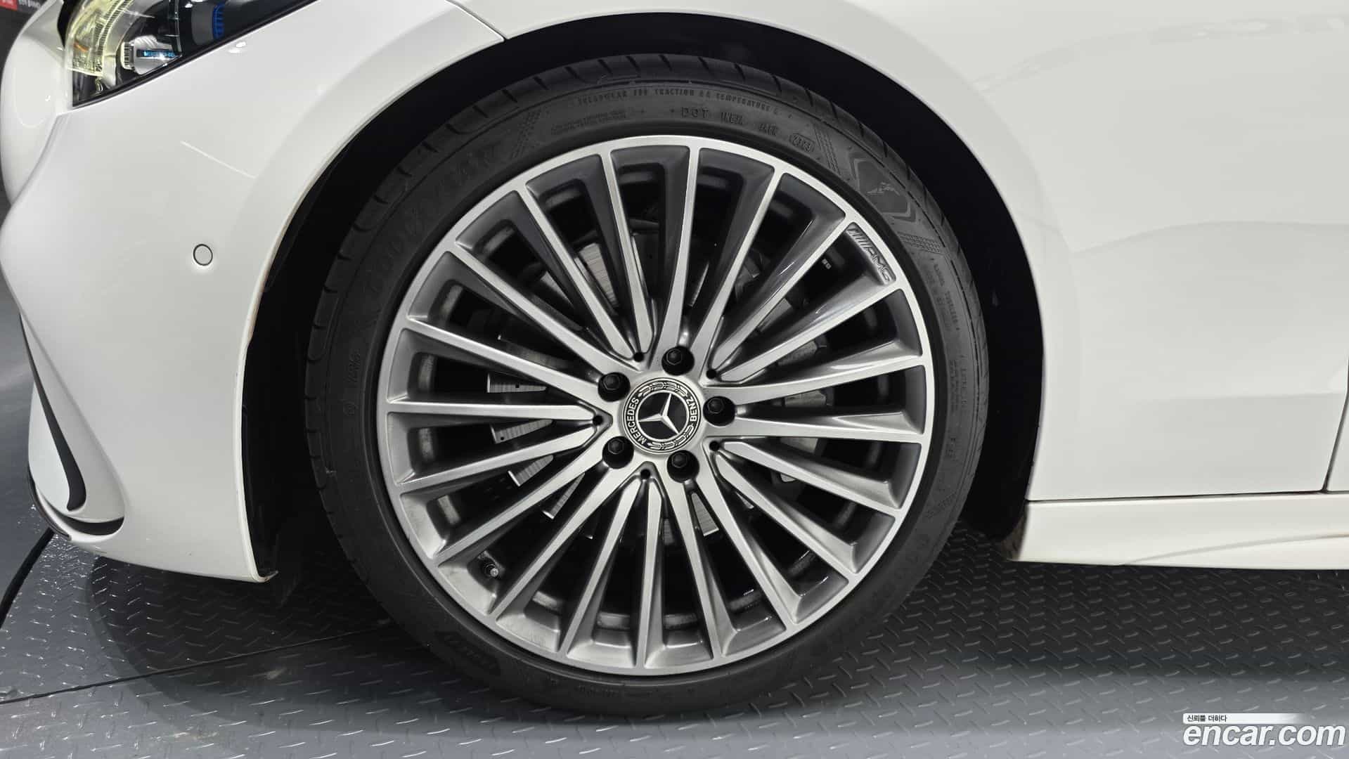 C-Class Mercedes-Benz 2024.2-OUTER-005