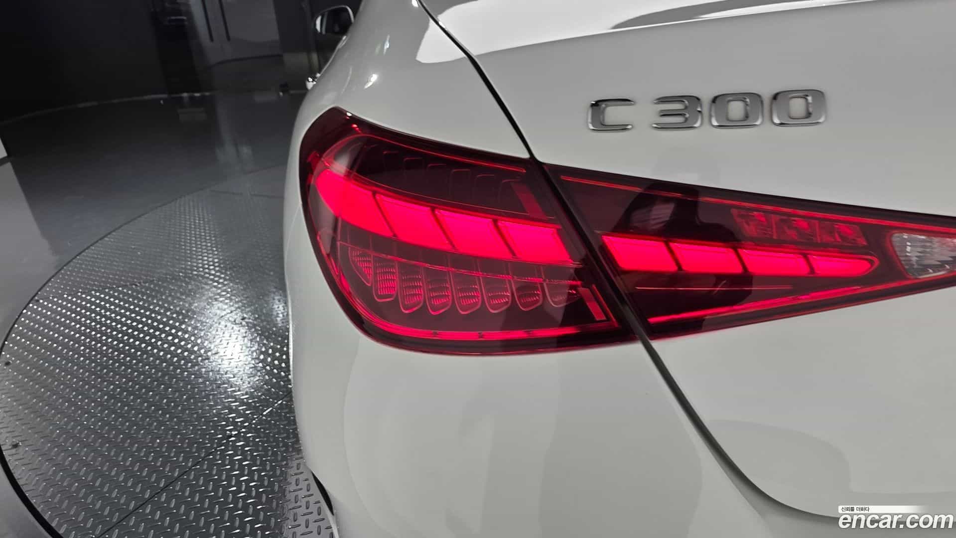 C-Class Mercedes-Benz 2024.2-OUTER-033