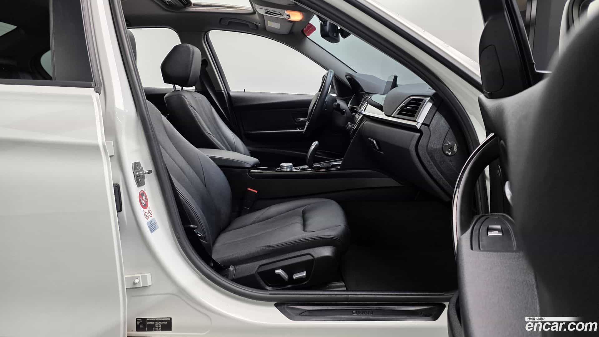 3-Series BMW 2015.11-INNER-036