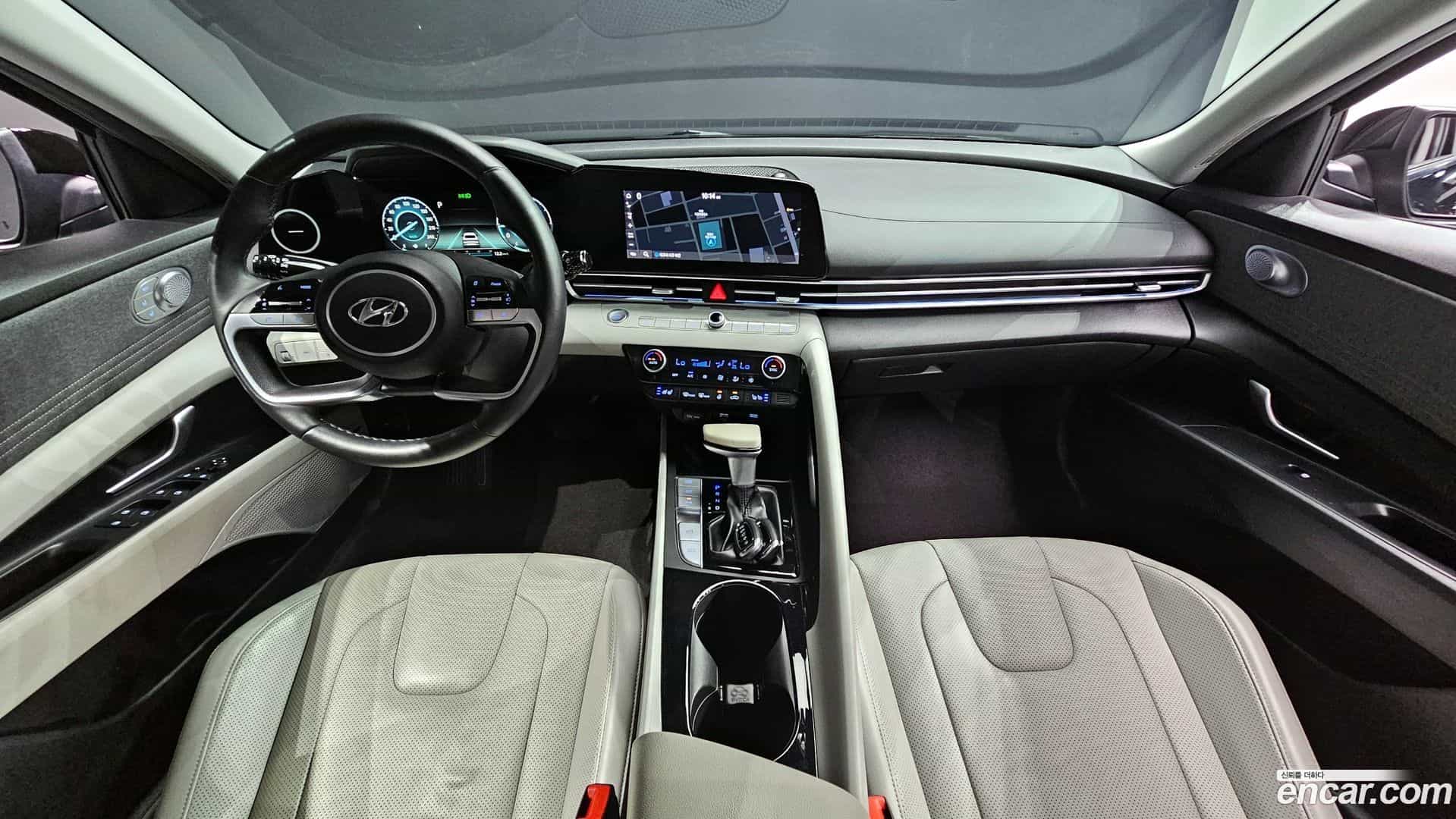 AVANTE Hyundai 2020.6-INNER-007