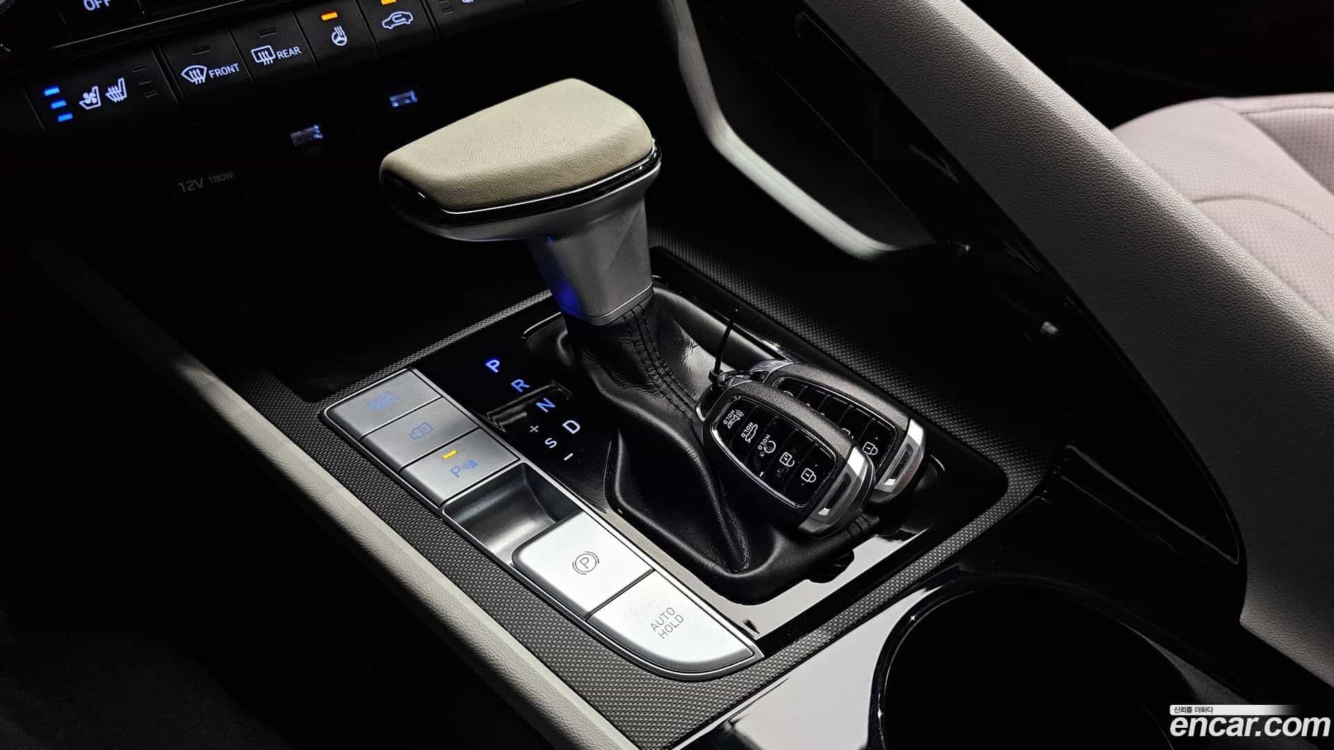 AVANTE Hyundai 2020.6-INNER-009