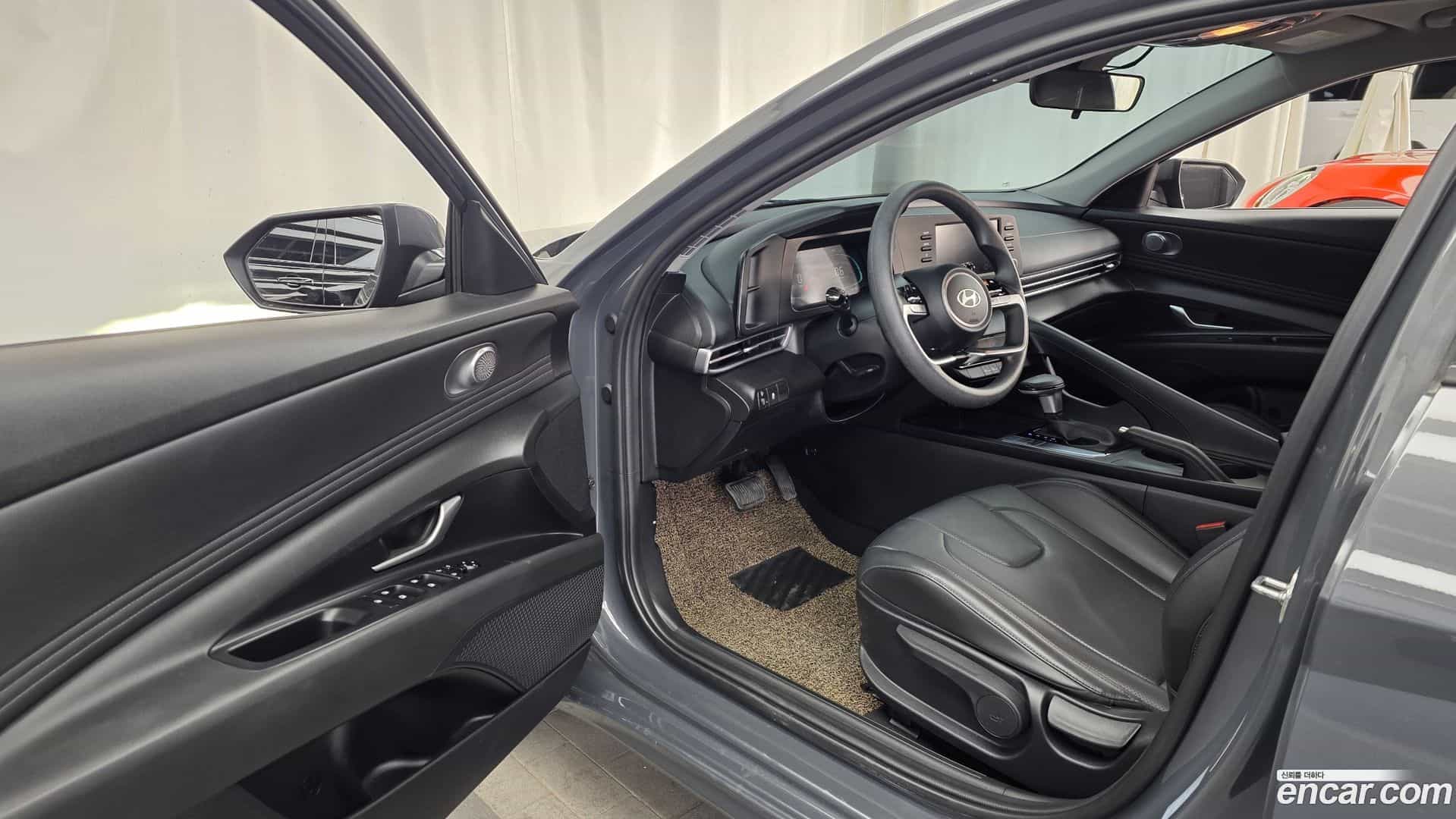AVANTE Hyundai 2023.11-INNER-010