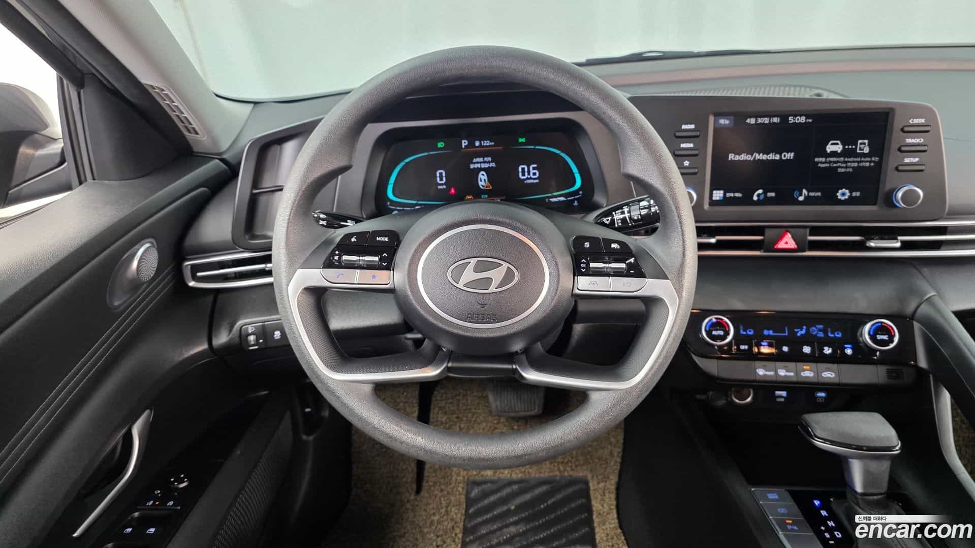 AVANTE Hyundai 2023.11-OPTION-017