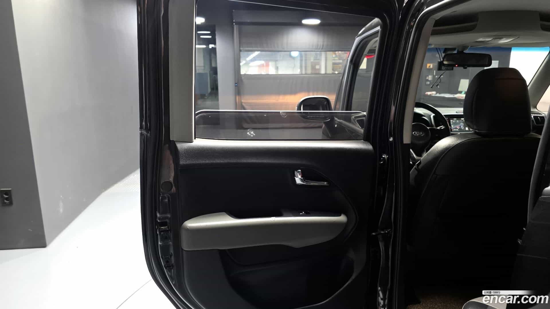 RAY Kia 2019.2-INNER-035