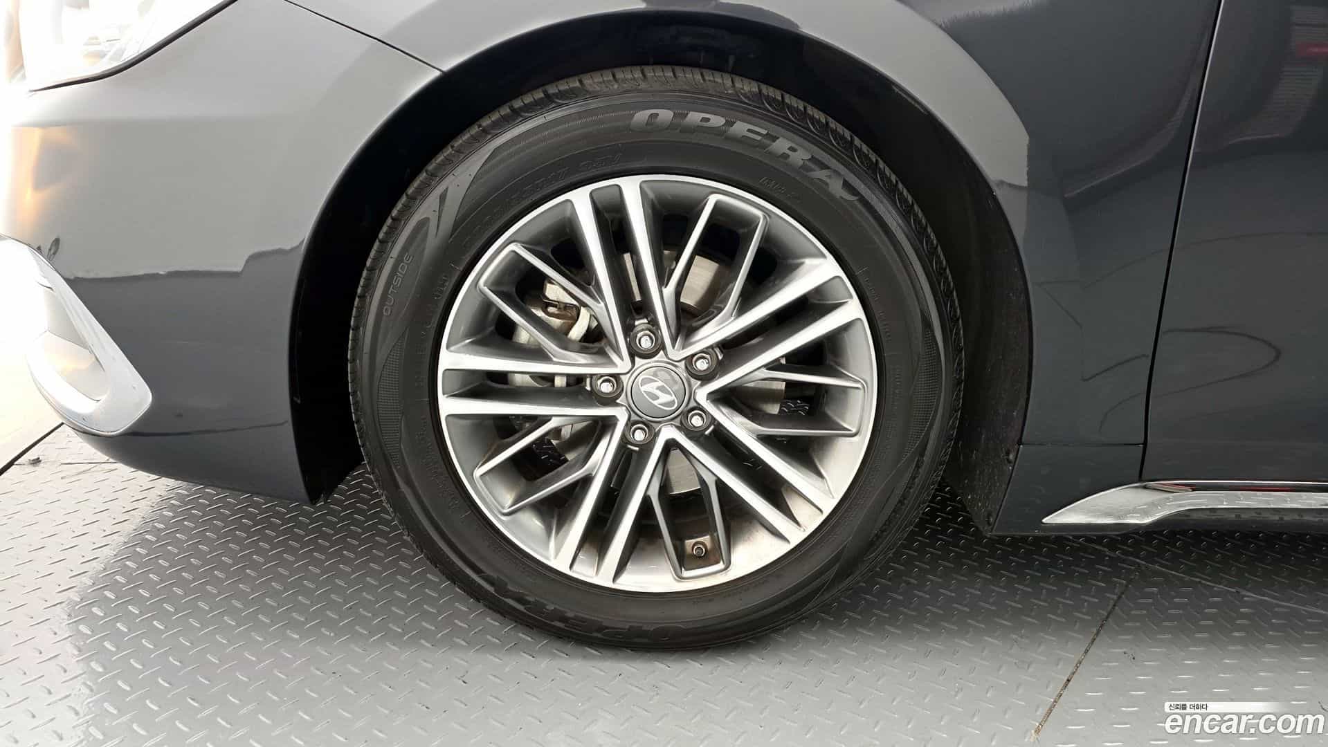 Grandeur Hyundai 2018.3-OUTER-005