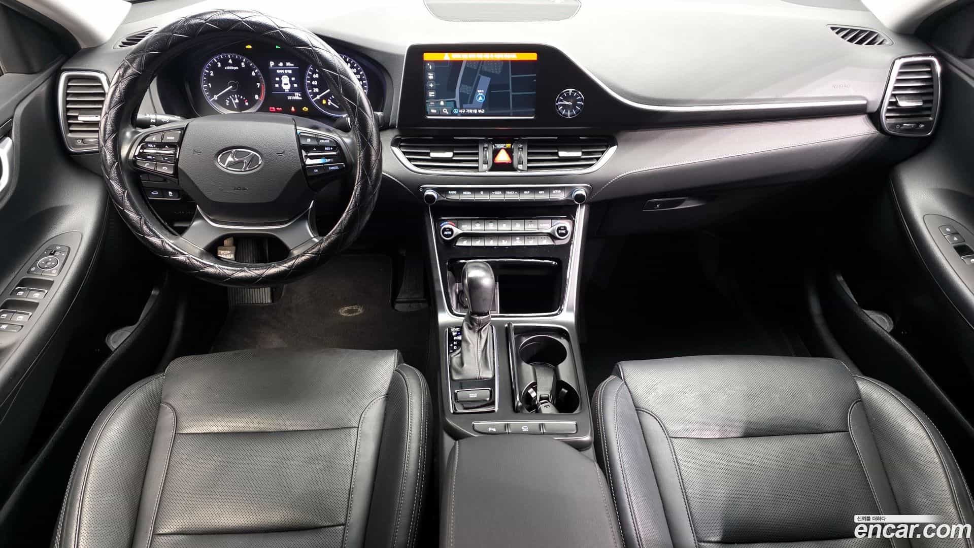 Grandeur Hyundai 2018.3-INNER-007