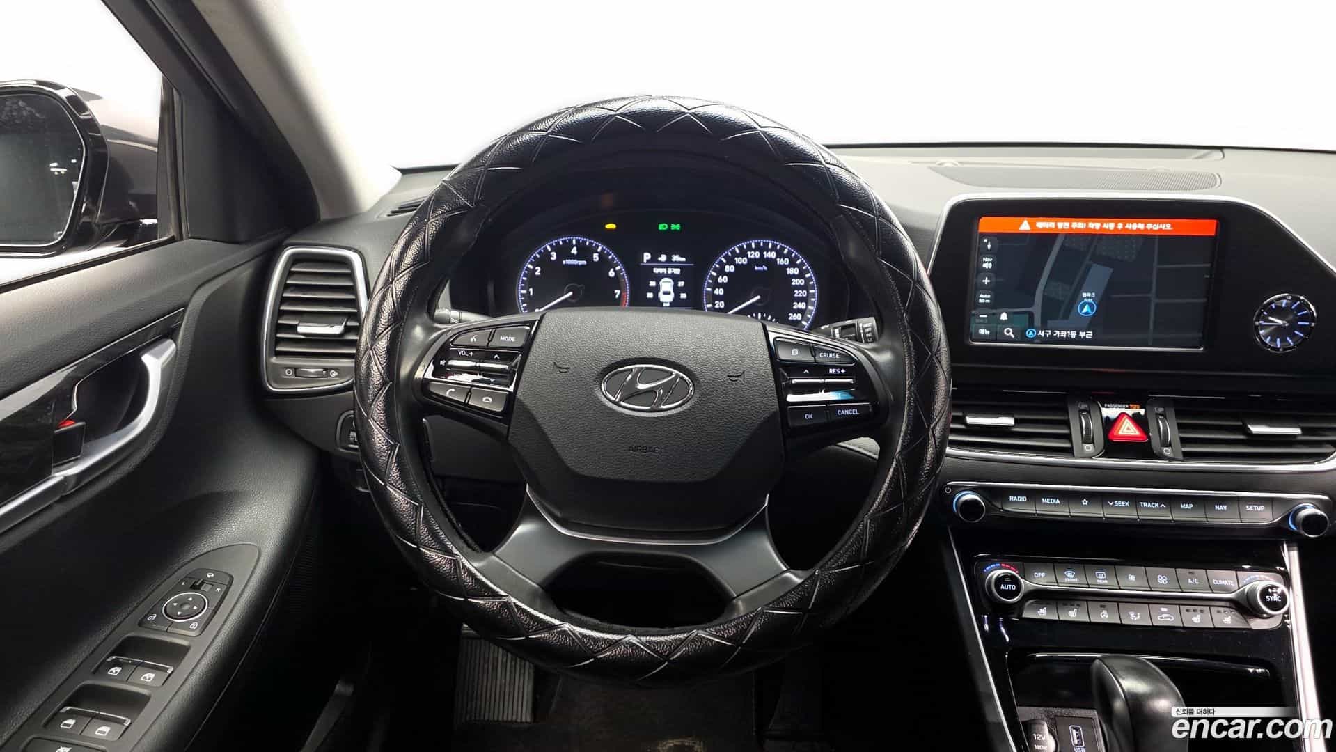 Grandeur Hyundai 2018.3-OPTION-016