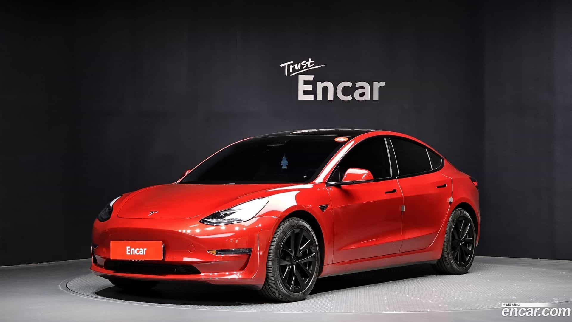 Model 3 Tesla 2021.5-OUTER-001