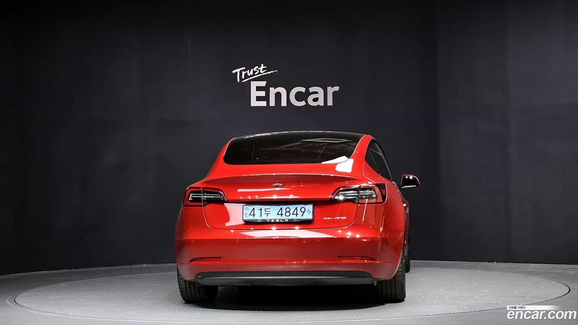 Model 3 Tesla 2021.5-OUTER-004