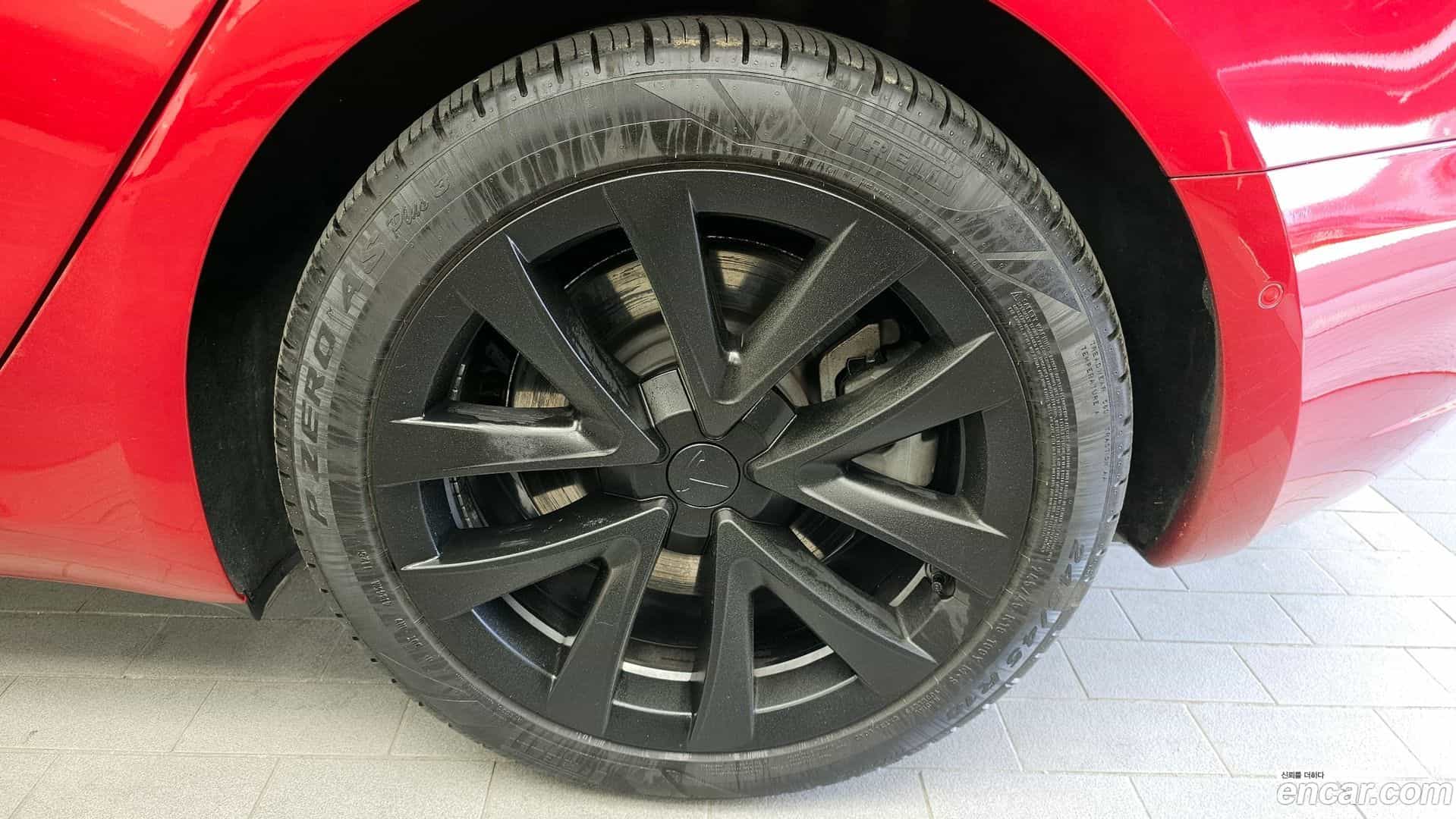 Model 3 Tesla 2021.5-OUTER-005