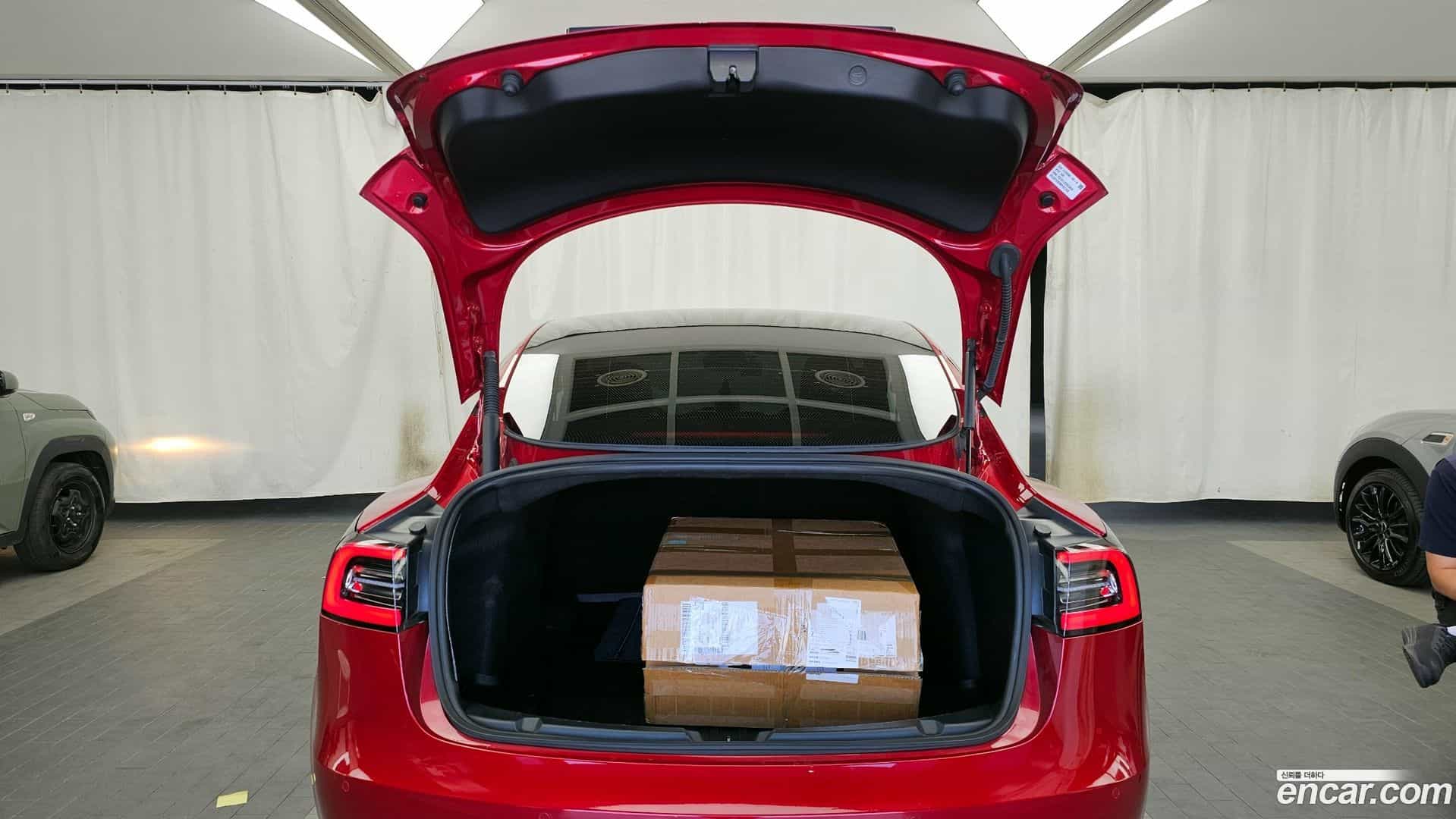 Model 3 Tesla 2021.5-OPTION-024