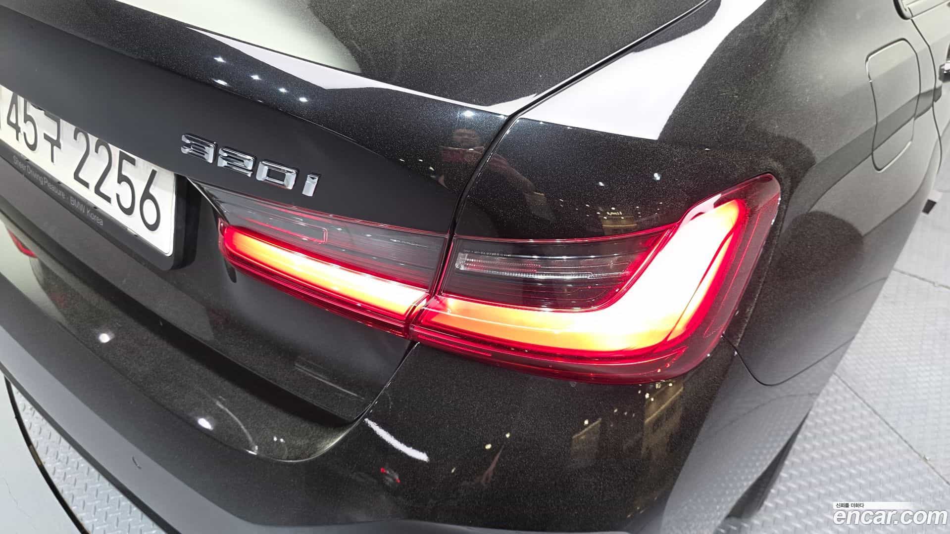 3-Series BMW 2022.10-OUTER-033