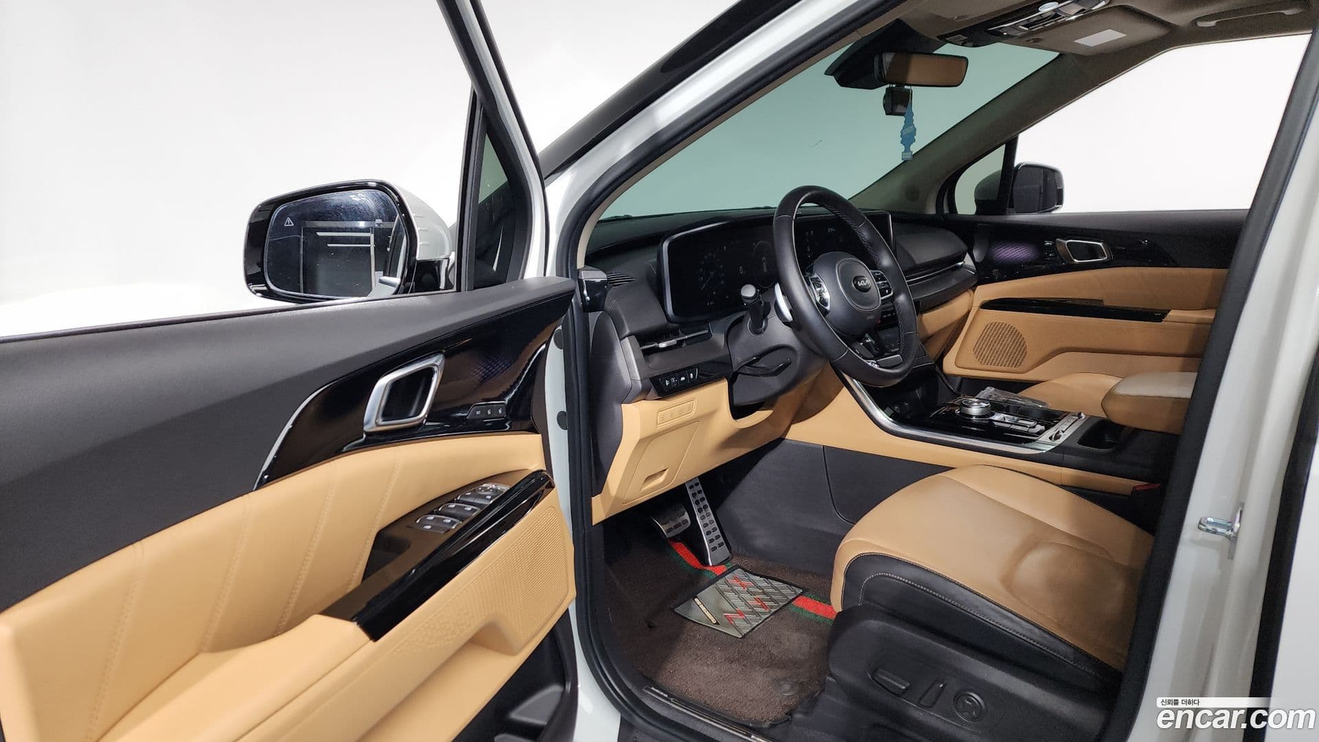 Main__Slider__Photo:Canival Kia 2020.11-9