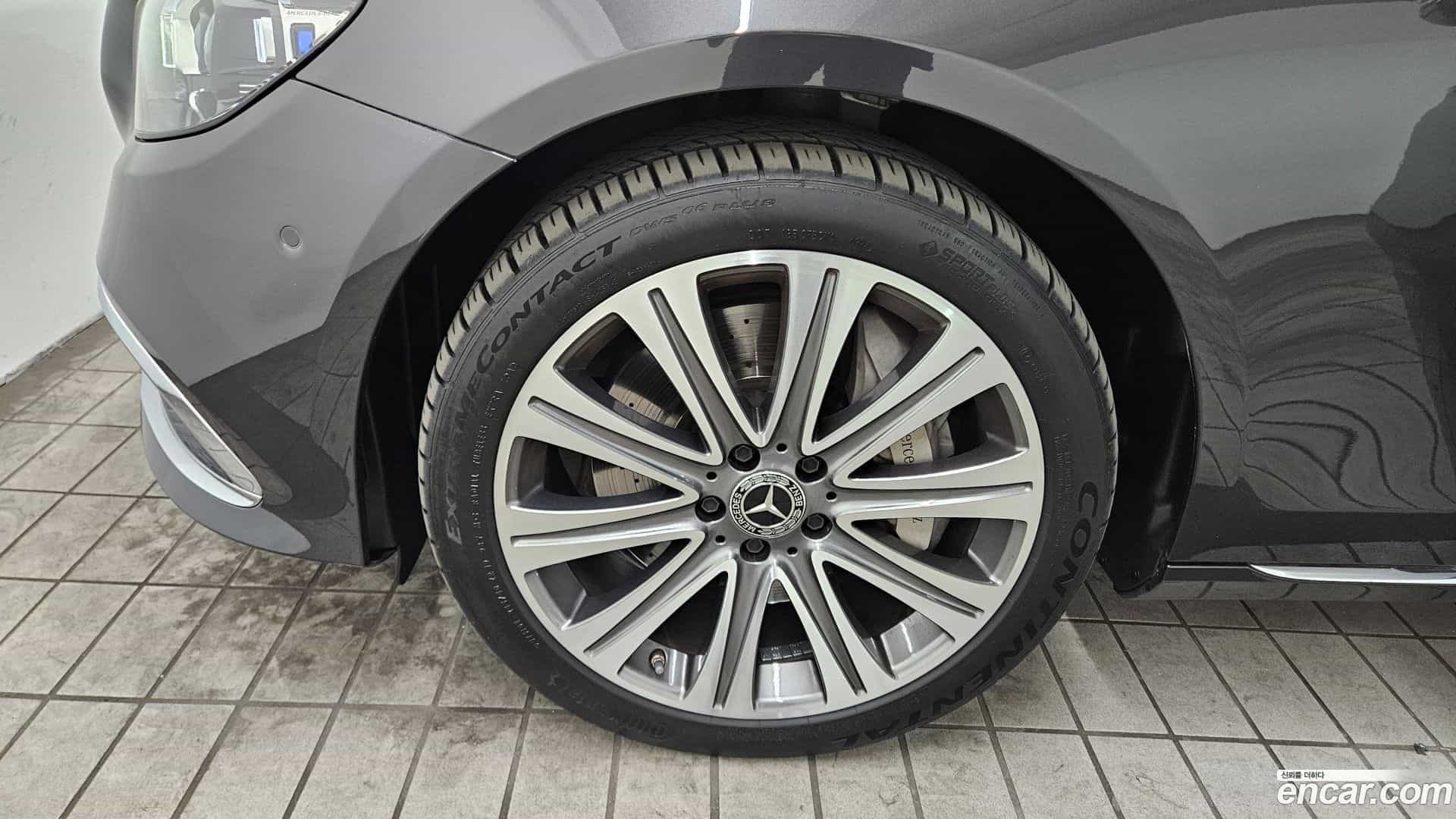 E-Class Mercedes-Benz 2022.2-OUTER-005