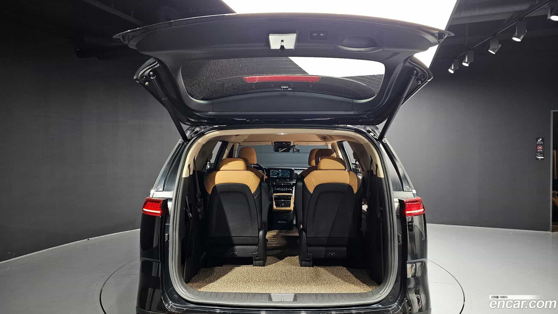 Canival Kia 2022.9-OPTION-024