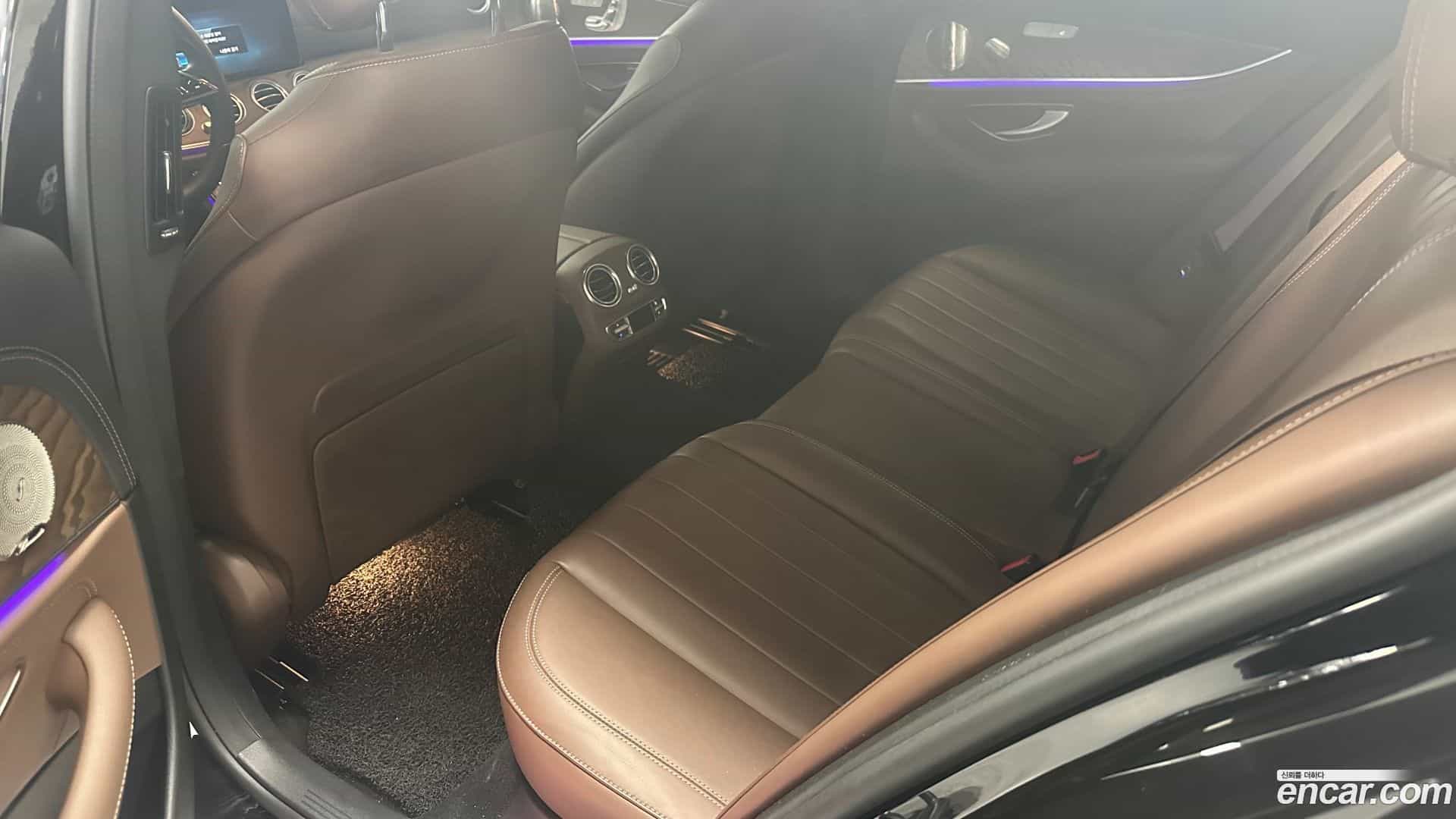 E-Class Mercedes-Benz 2023.1-INNER-010