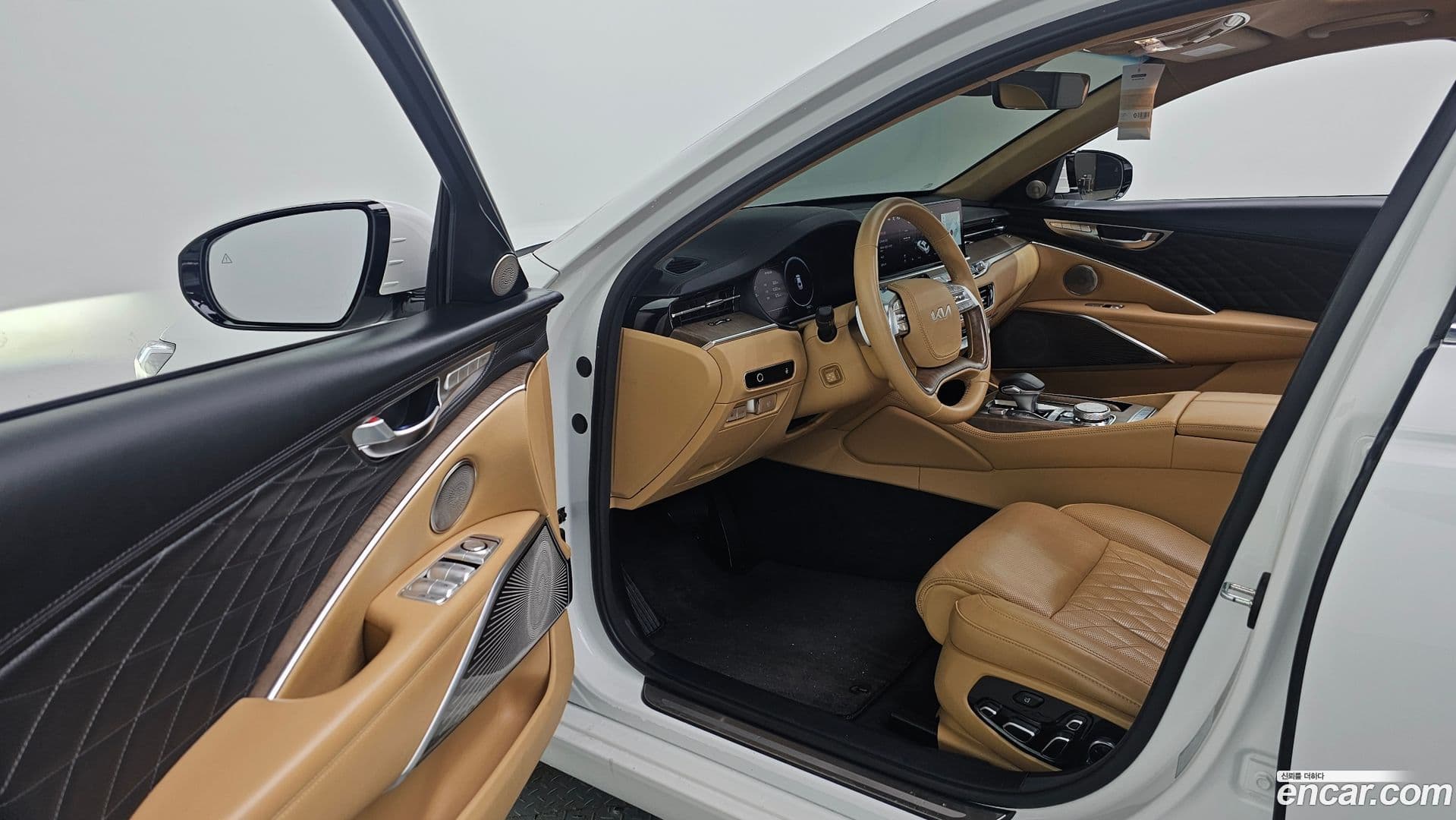 Main__Slider__Photo:K9 Kia 2021.7-9