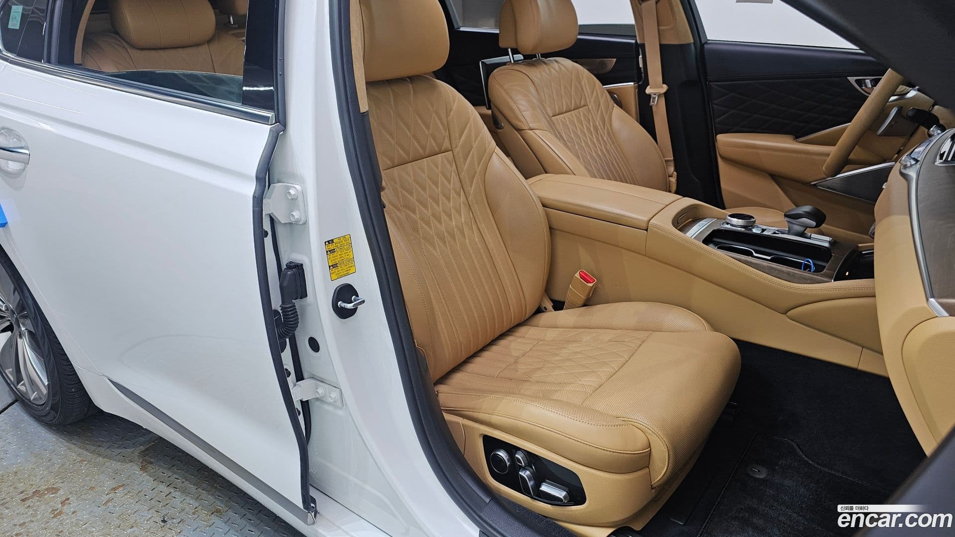 Main__Slider__Photo:K9 Kia 2021.7-11