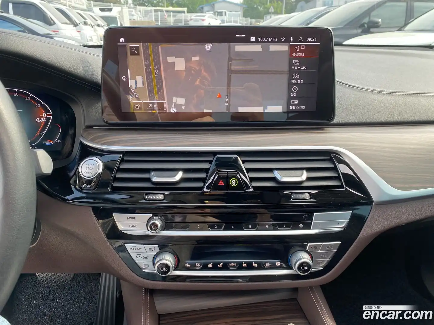 Gran Turismo BMW 2022.7-INNER-009