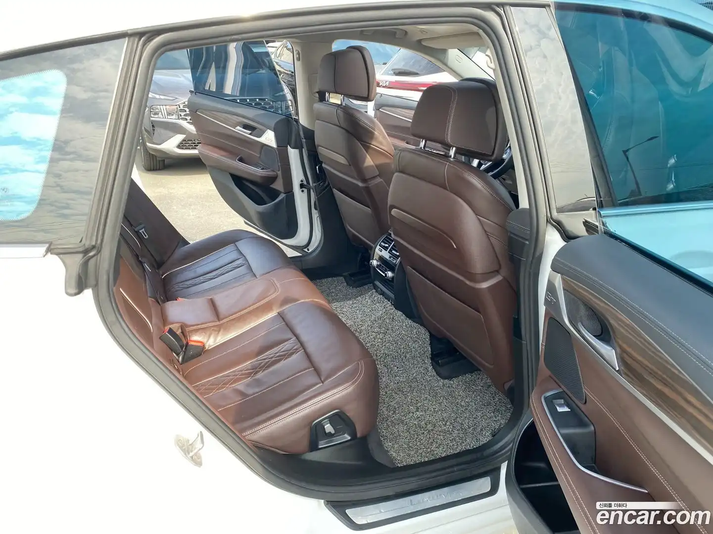 Gran Turismo BMW 2022.7-OPTION-020
