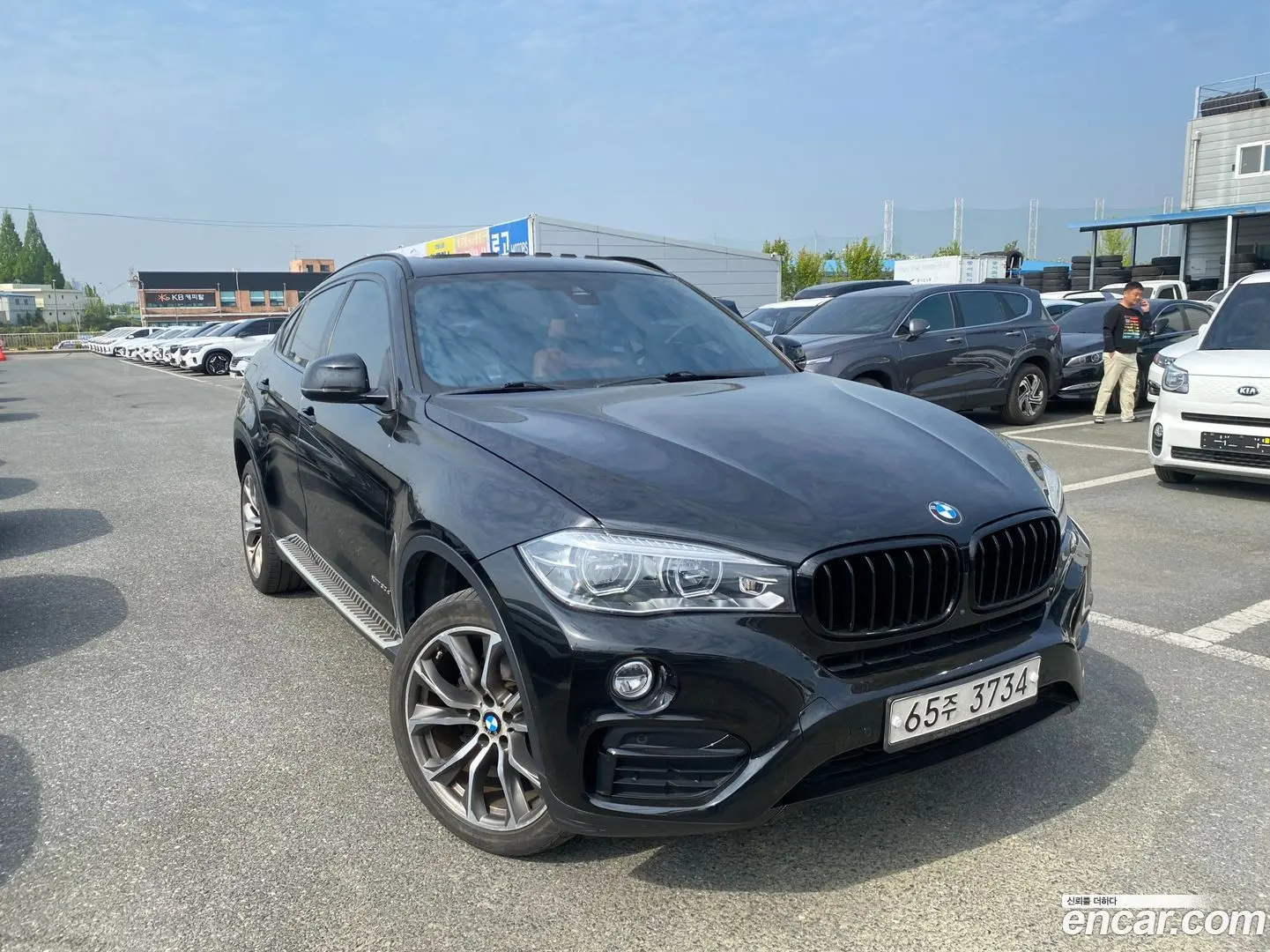 Main__Slider__Photo:X6 BMW 2018.5-0