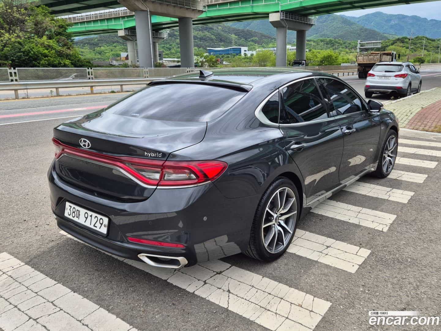 Grandeur Hyundai 2017.8-OPTION-022