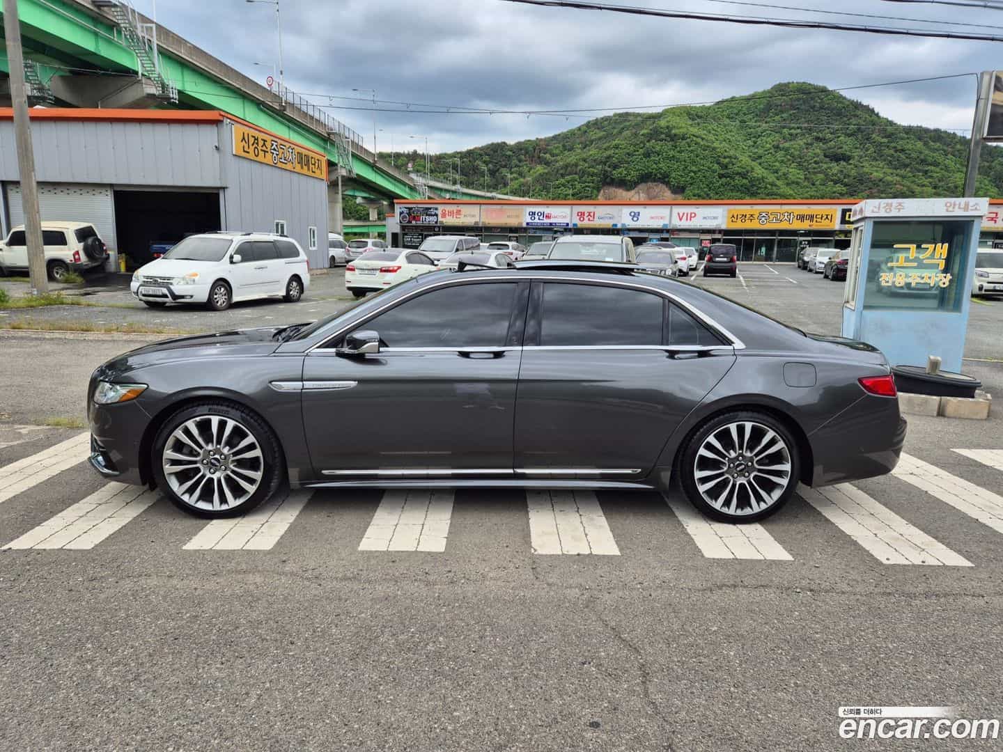 Continental Lincoln 2017.8-OPTION-021