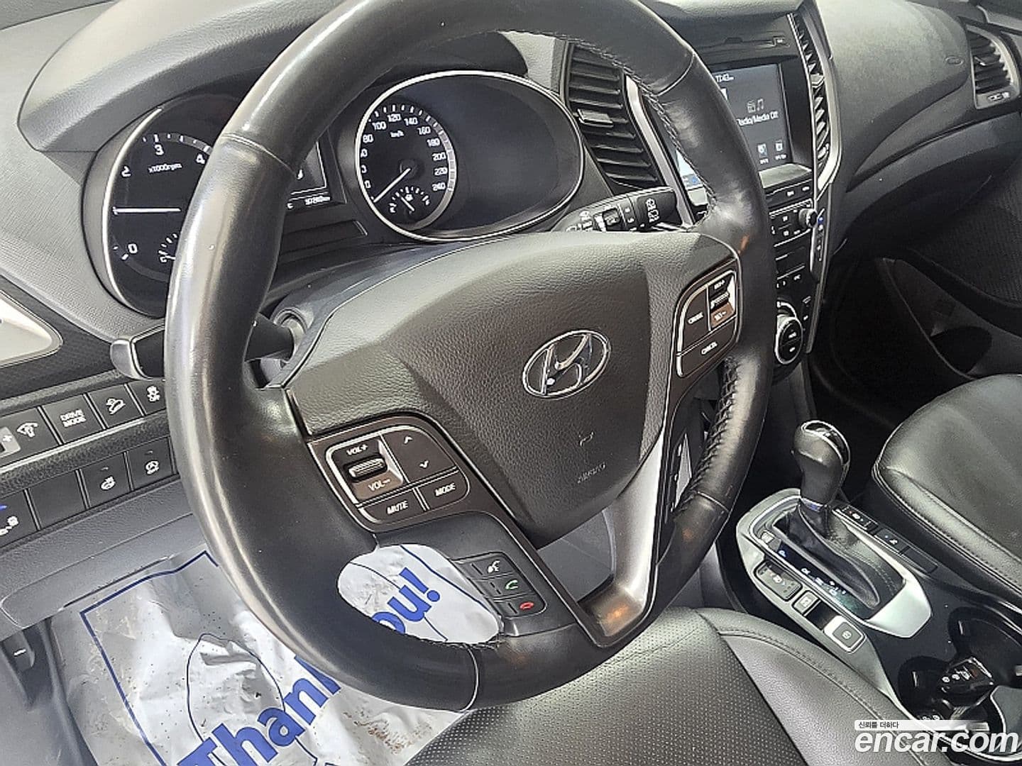 Main__Slider__Photo:Santafe Hyundai 2018.0-15