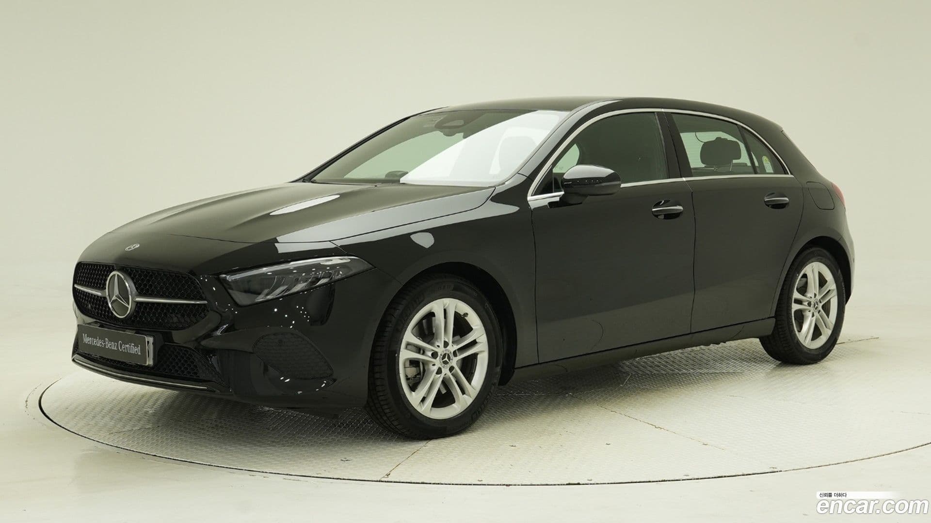 Main__Slider__Photo:A-Class Mercedes-Benz 2025.2-0