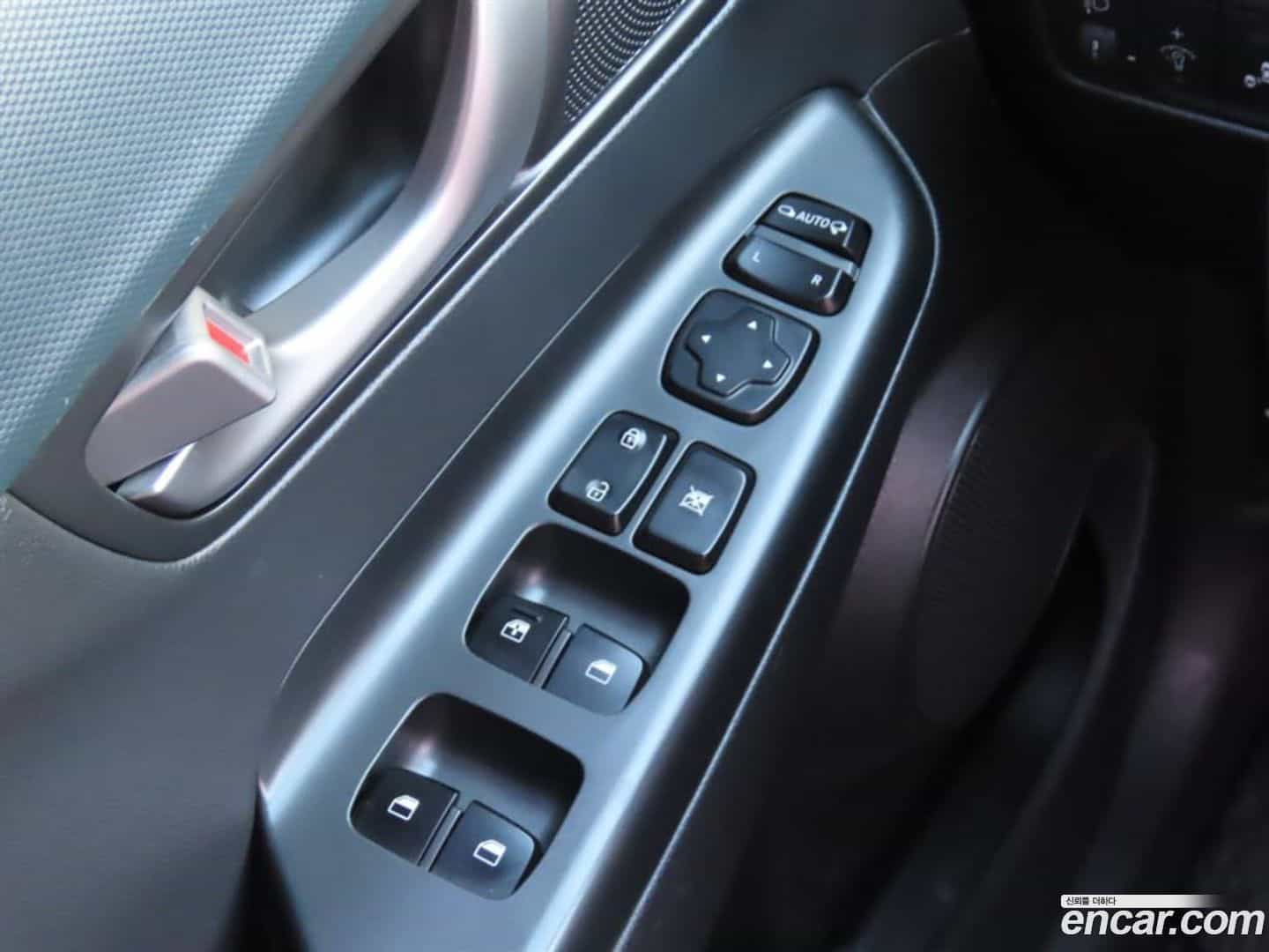 Kona Hyundai 2018.0-INNER-010