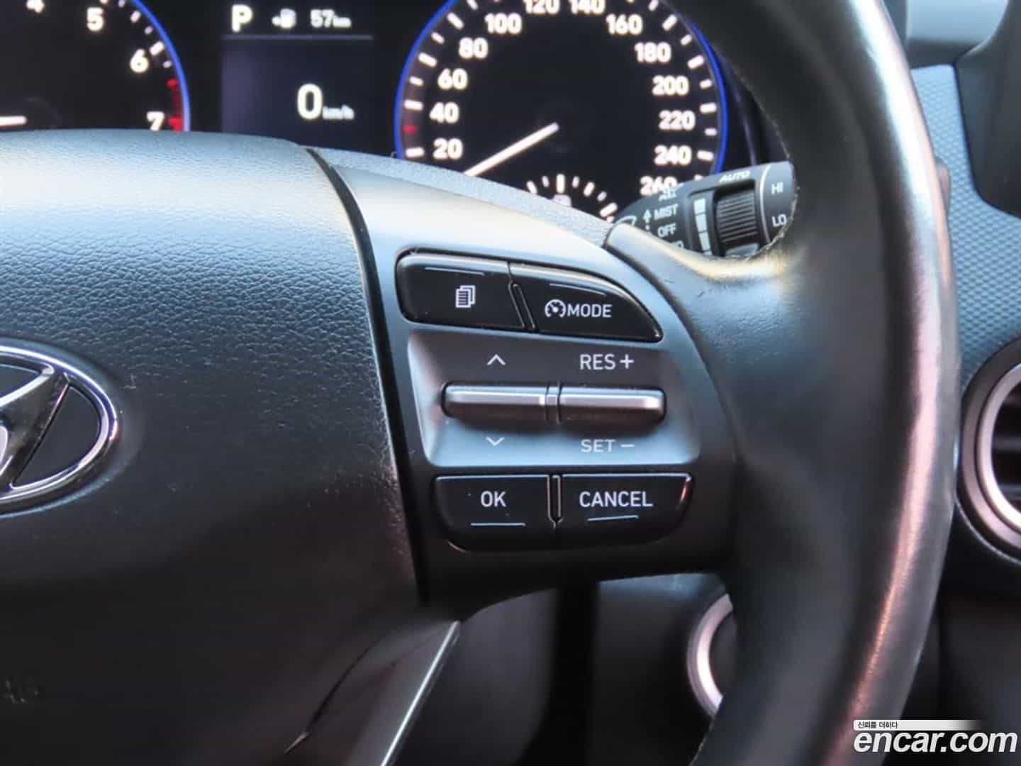 Kona Hyundai 2018.0-OPTION-016