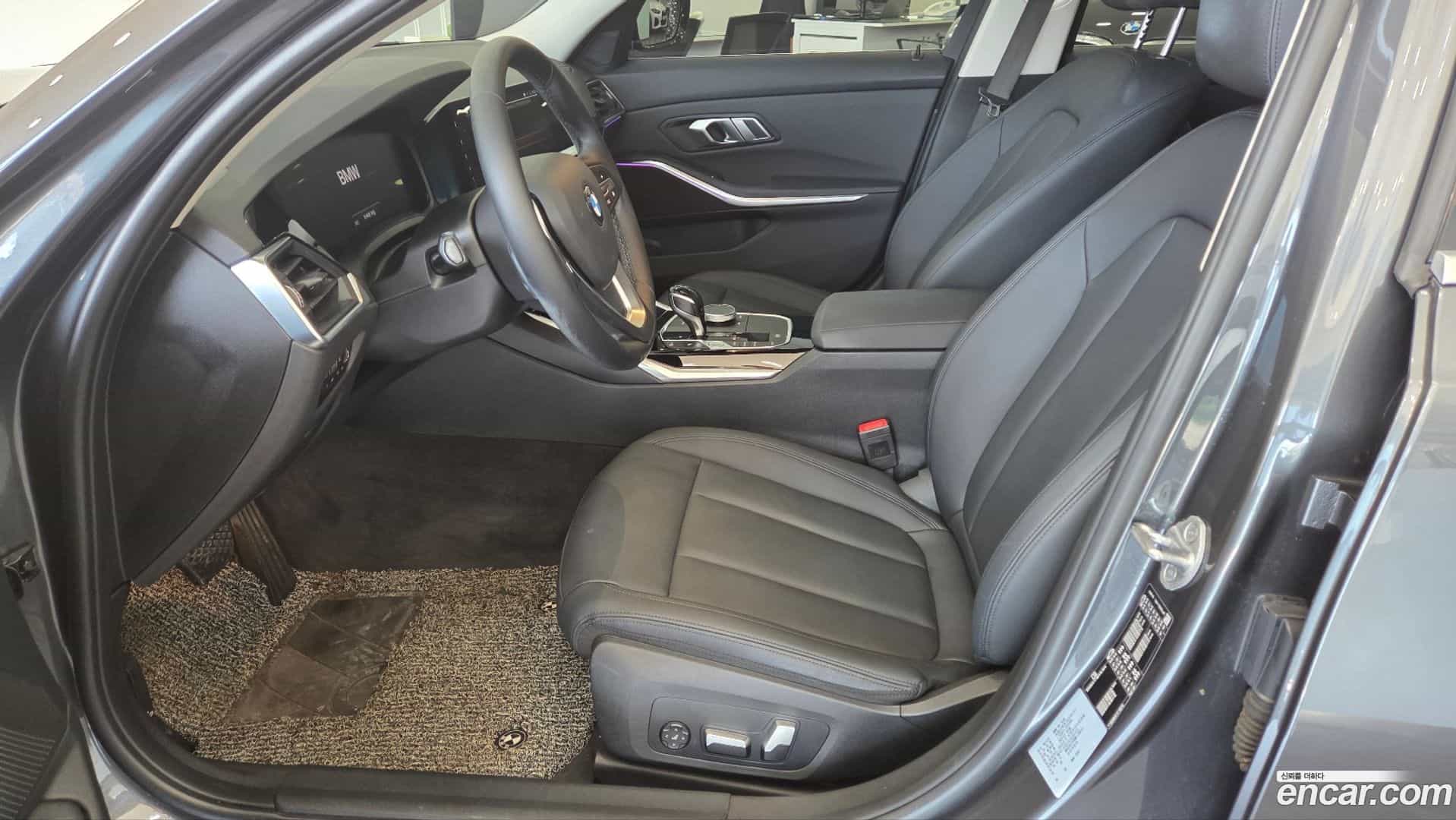 3-Series BMW 2021.4-INNER-010