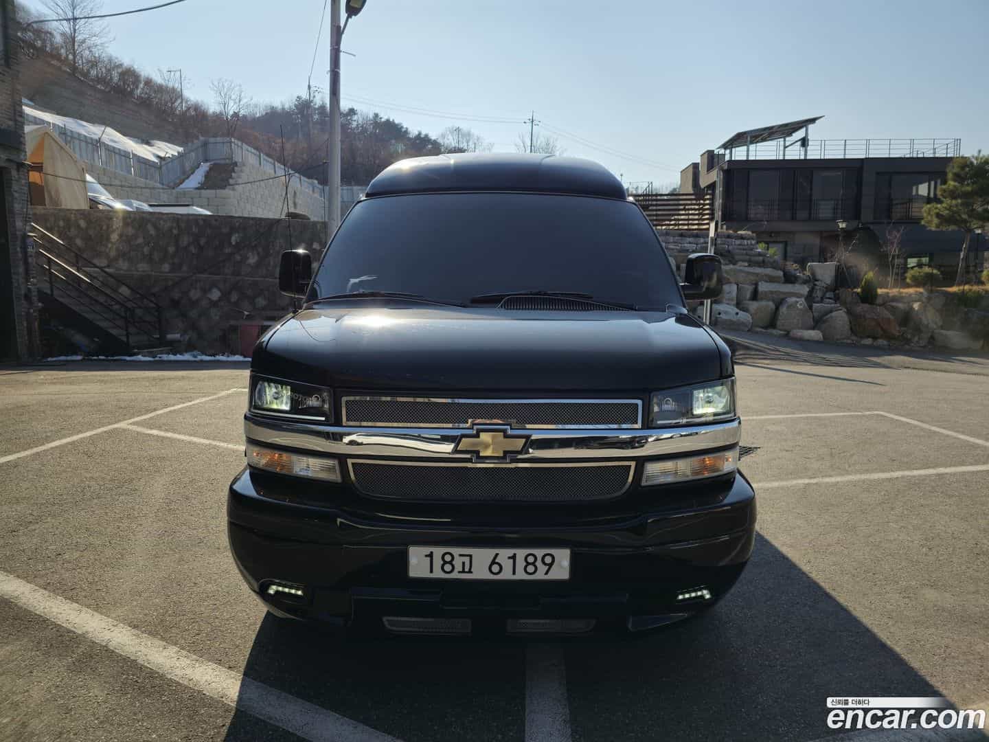 Express Van Chevrolet 2016.4-OUTER-001