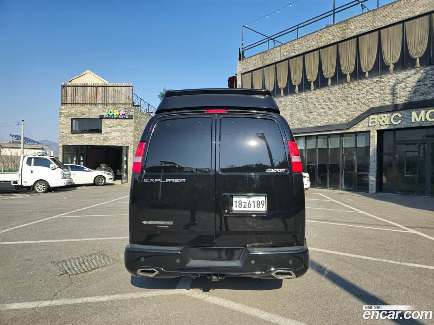 Express Van Chevrolet 2016.4-OUTER-002