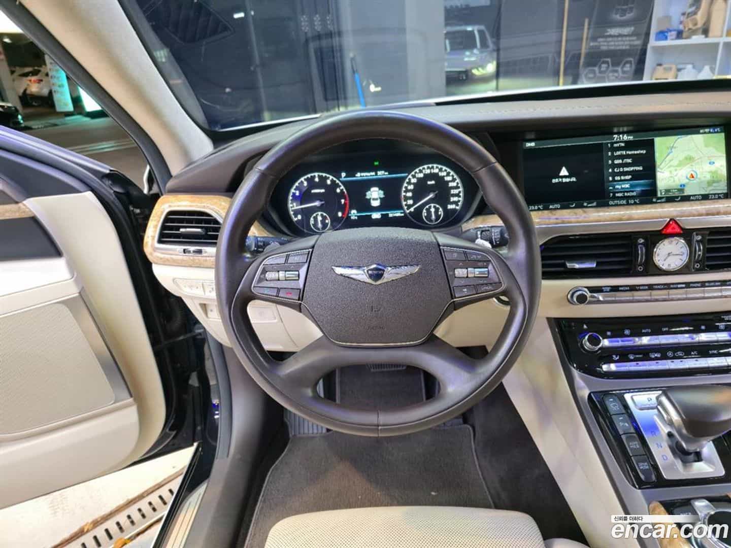 EQ900 Genesis 2016.1-OPTION-015