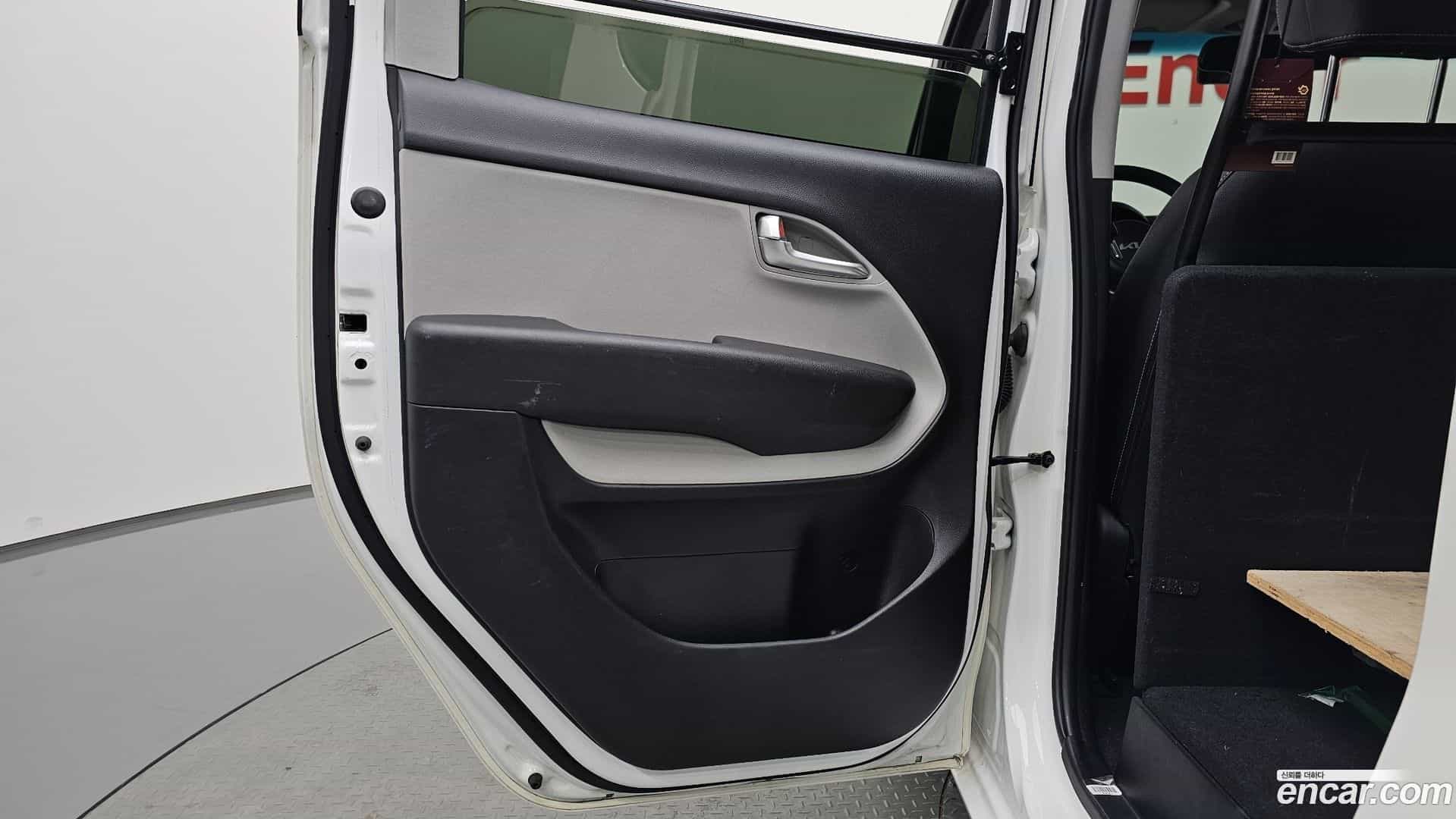RAY Kia 2022.6-INNER-035