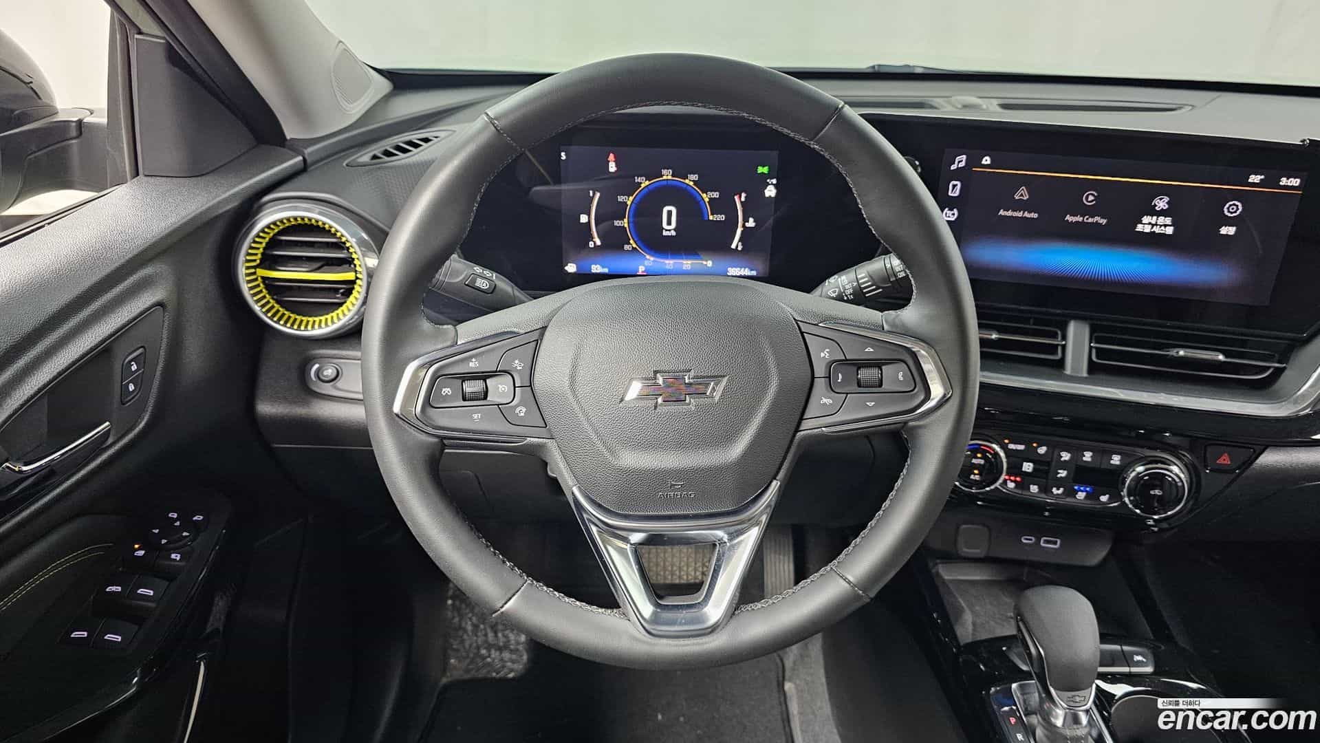 Trax Chevrolet 2023.10-OPTION-017