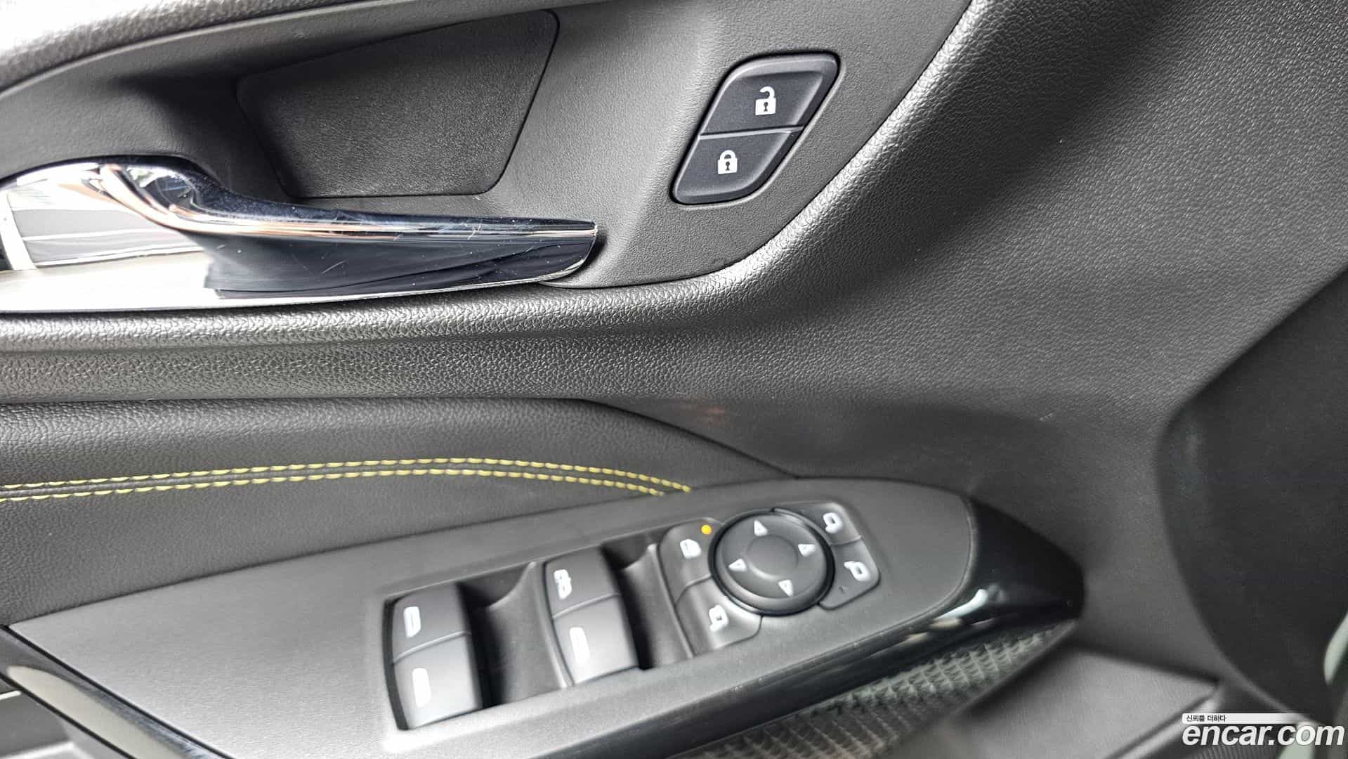 Trax Chevrolet 2023.10-OPTION-040