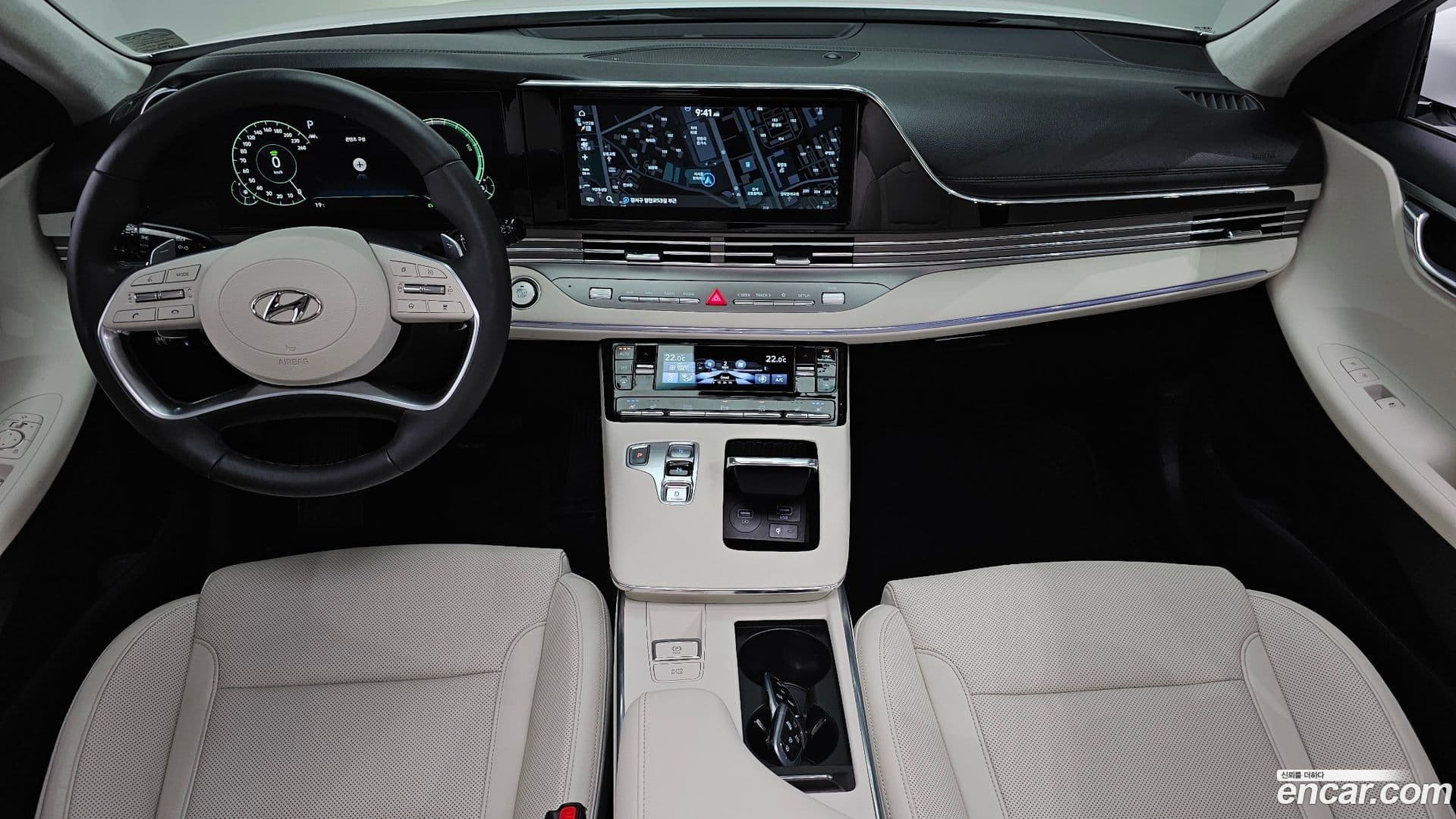 Main__Slider__Photo:Grandeur Hyundai 2022.5-6