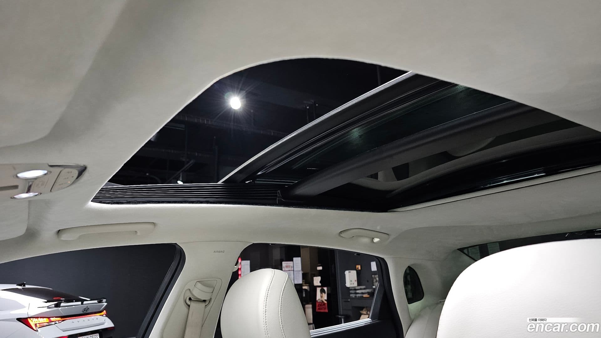 Main__Slider__Photo:Grandeur Hyundai 2022.5-15